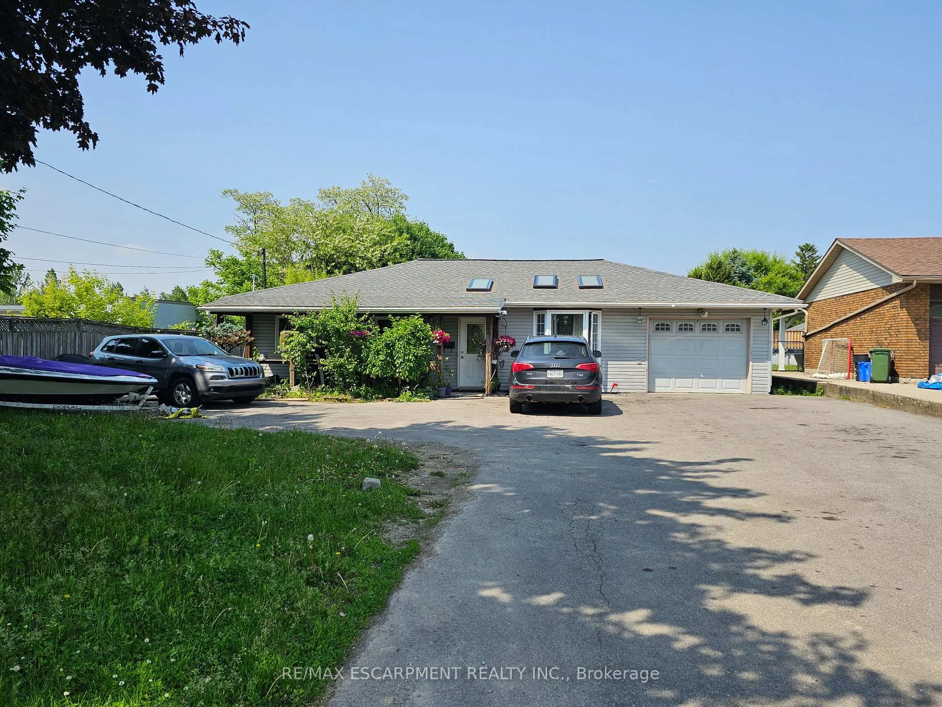 Photo 1 of 8506 Twenty Road, Hamilton, Rural Glanbrook — HOMEH