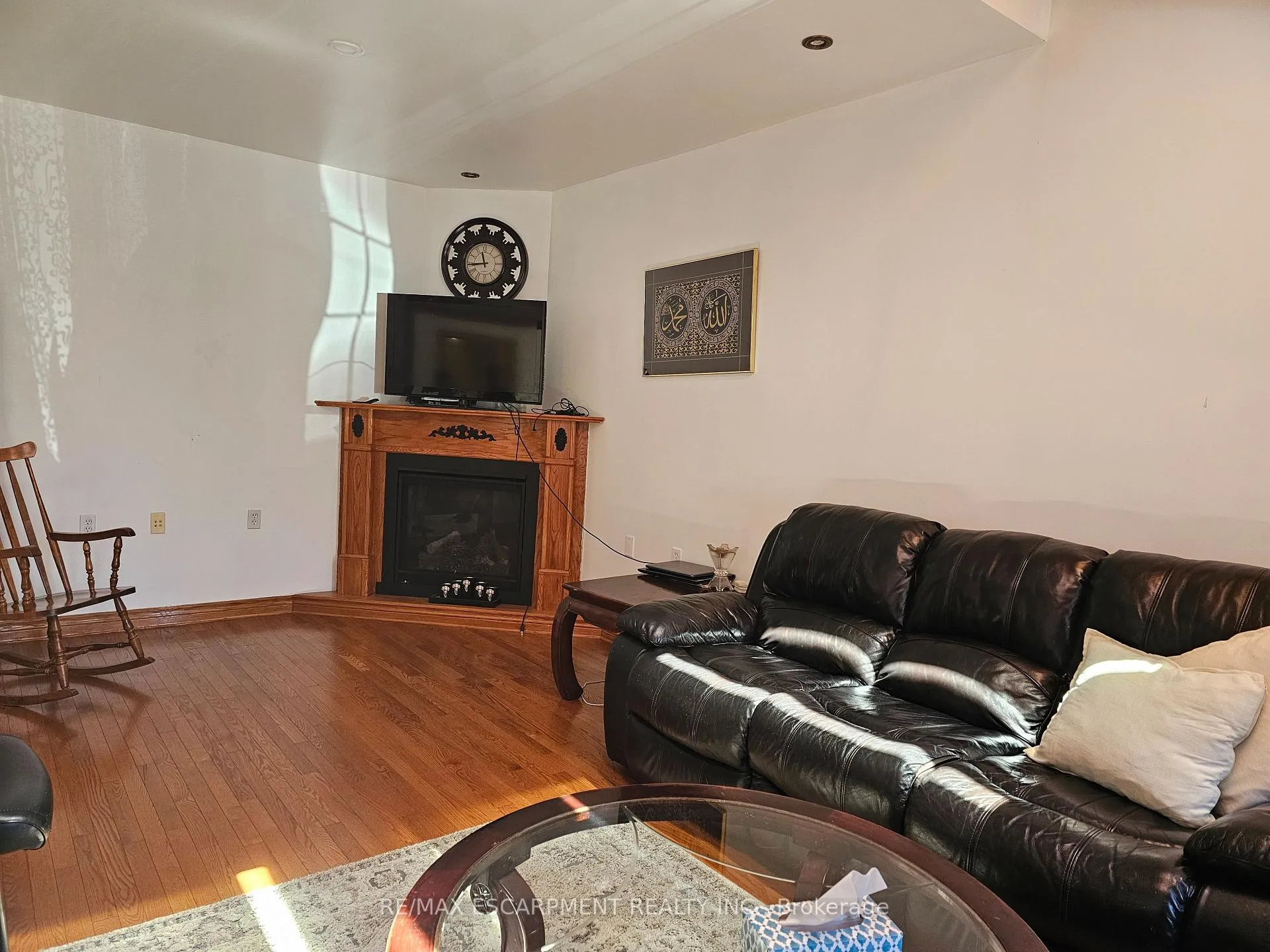 Photo 4 of 8506 Twenty Road, Hamilton, Rural Glanbrook — HOMEH