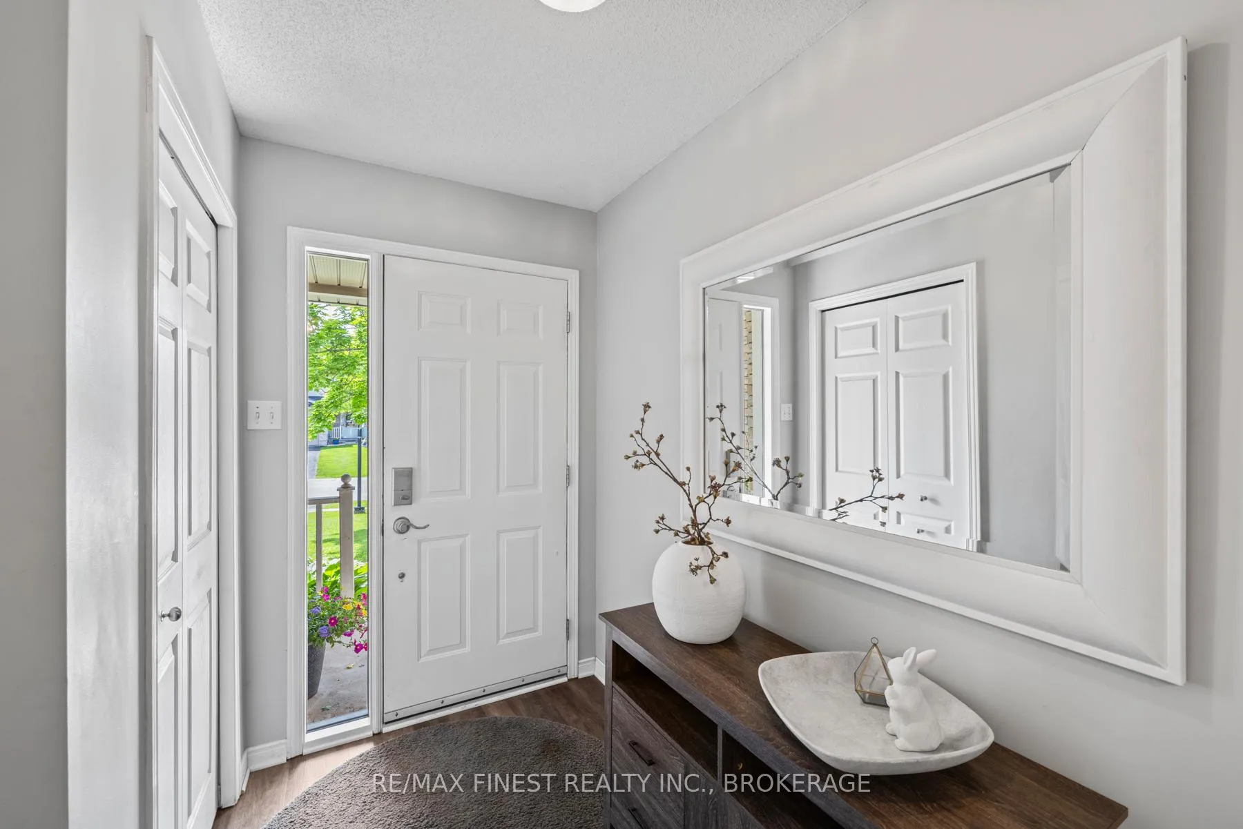 Photo 12 of 546 Garden Street, Gananoque — HOMEH