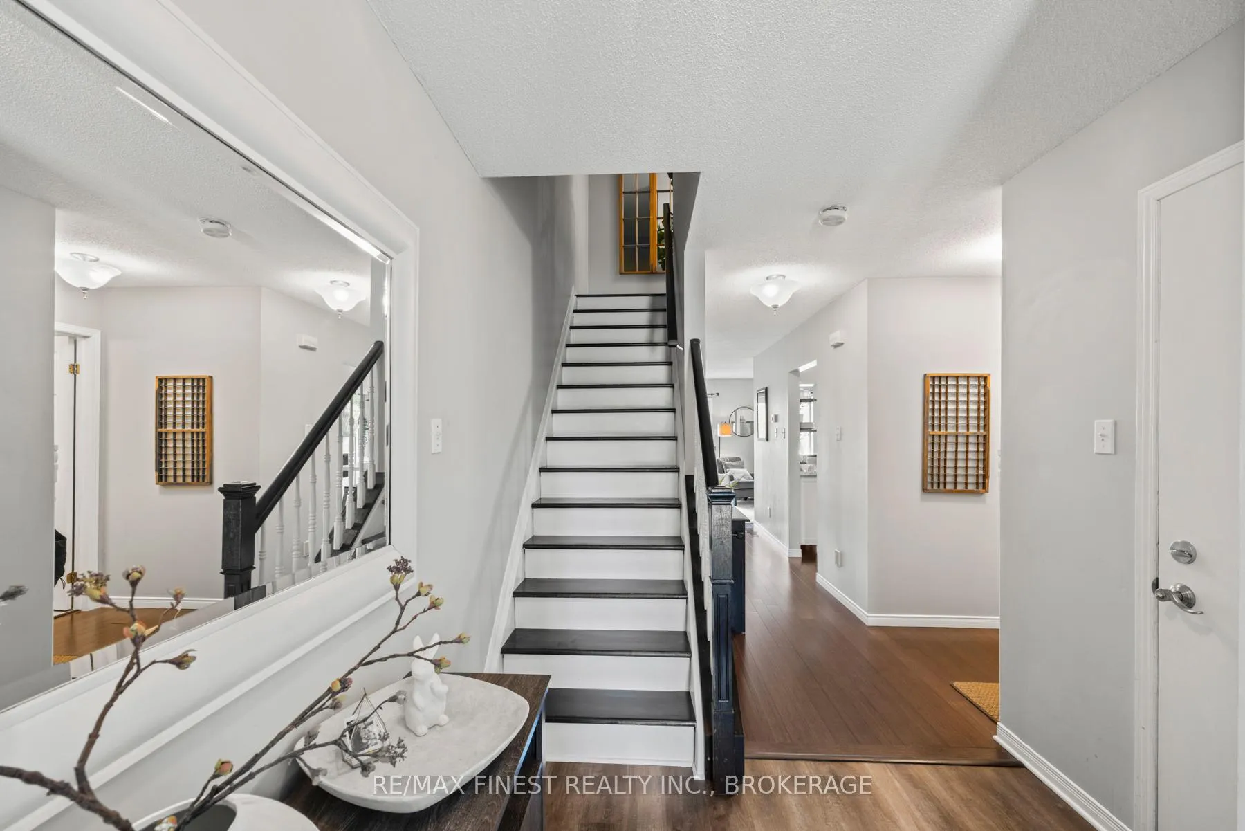 Photo 13 of 546 Garden Street, Gananoque — HOMEH