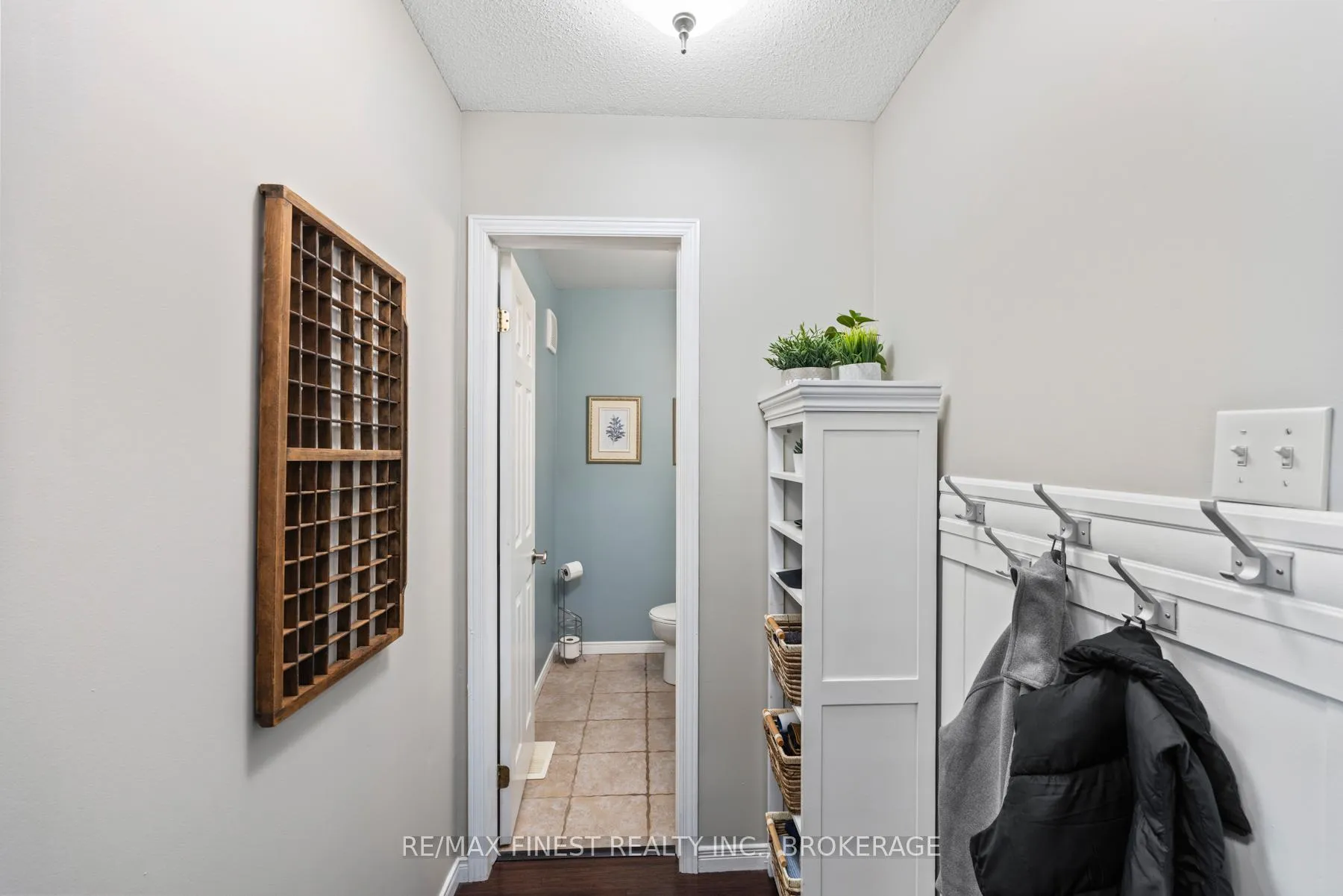 Photo 14 of 546 Garden Street, Gananoque — HOMEH