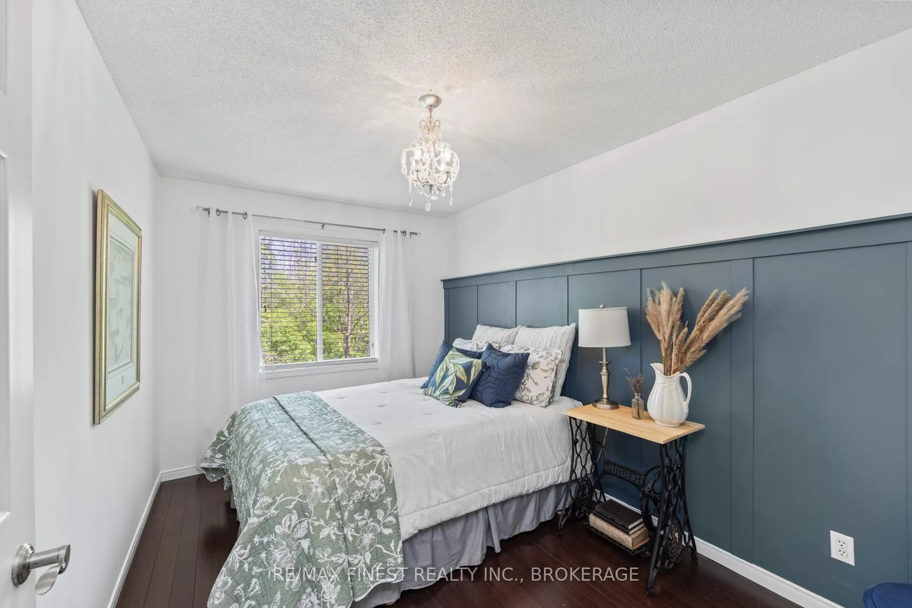 Photo 35 of 546 Garden Street, Gananoque — HOMEH
