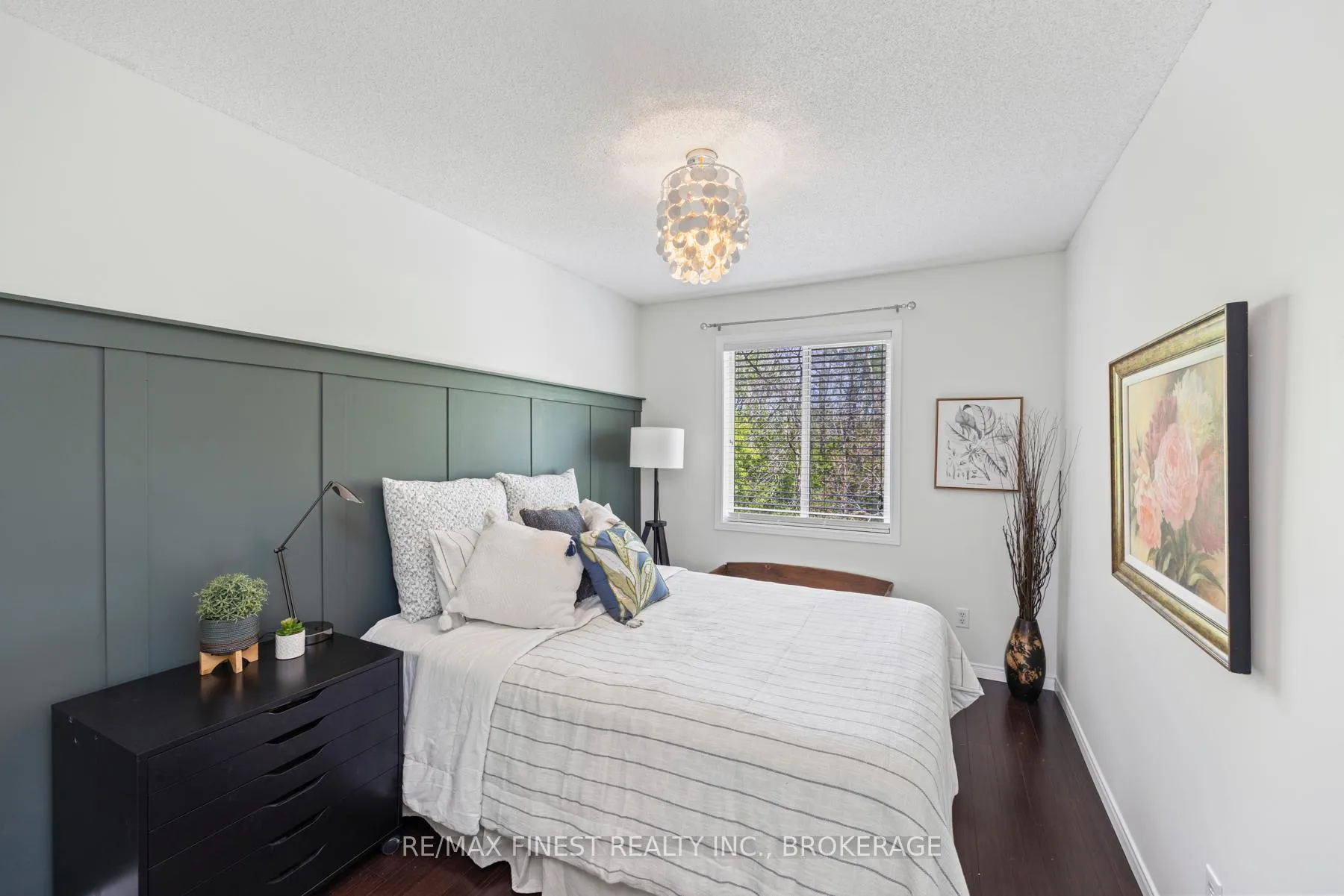 Photo 37 of 546 Garden Street, Gananoque — HOMEH