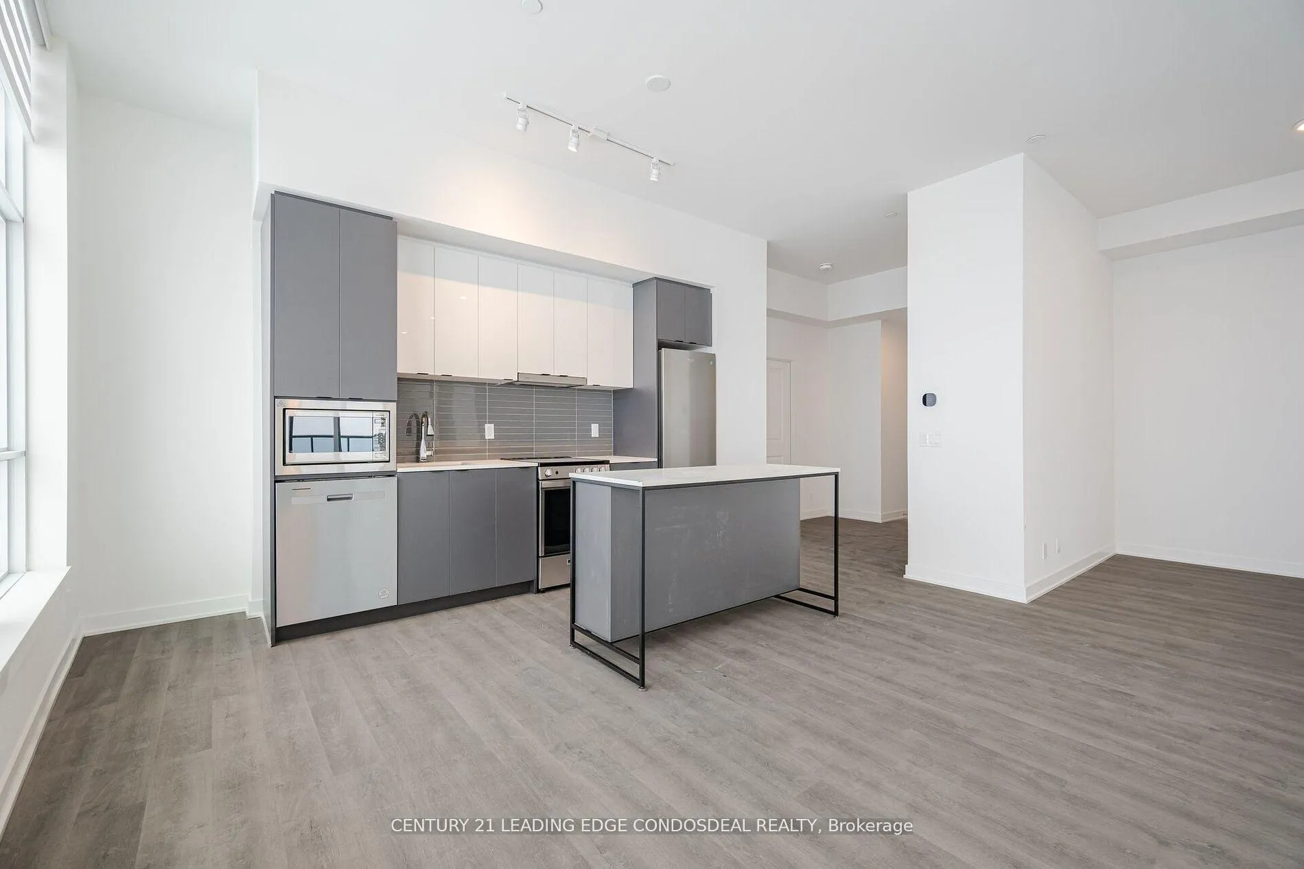 Photo 10 of Unit PH03, 30 Upper Mall Way, Vaughan, Brownridge — HOMEH
