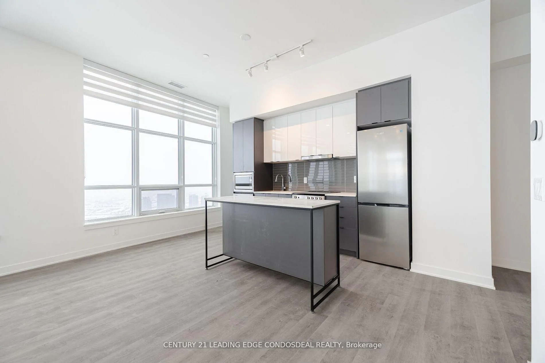 Photo 12 of Unit PH03, 30 Upper Mall Way, Vaughan, Brownridge — HOMEH