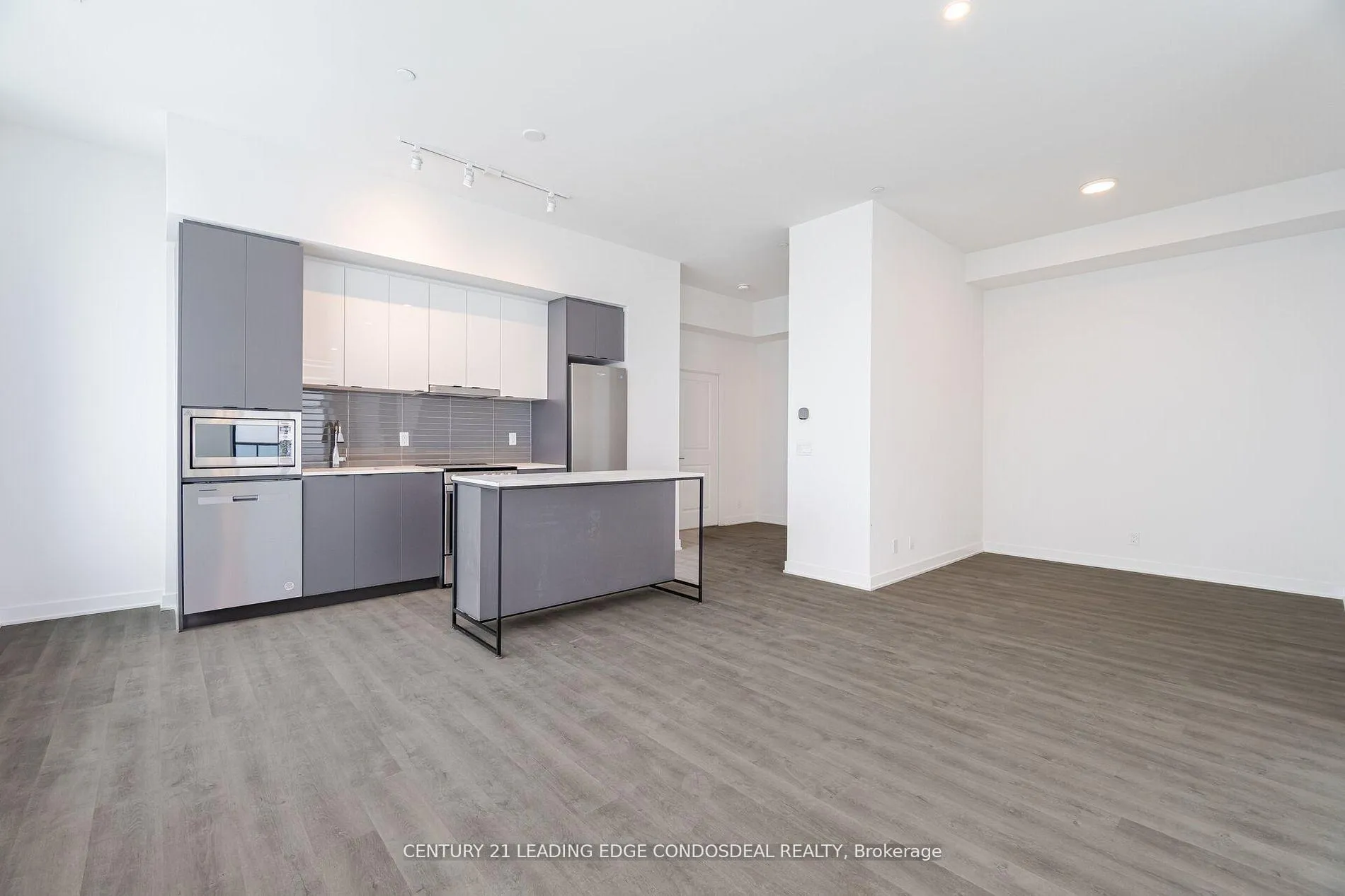 Photo 16 of Unit PH03, 30 Upper Mall Way, Vaughan, Brownridge — HOMEH