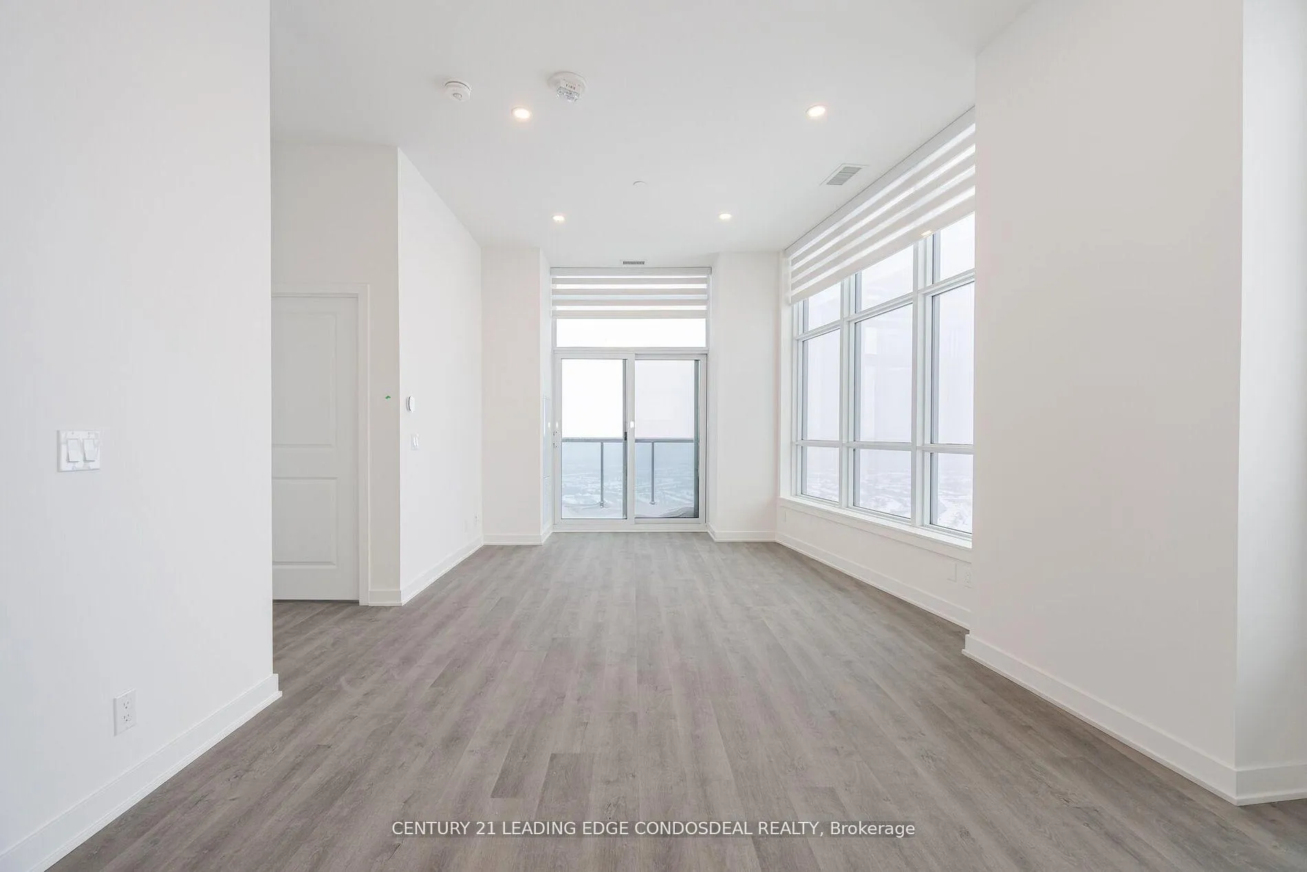 Photo 20 of Unit PH03, 30 Upper Mall Way, Vaughan, Brownridge — HOMEH