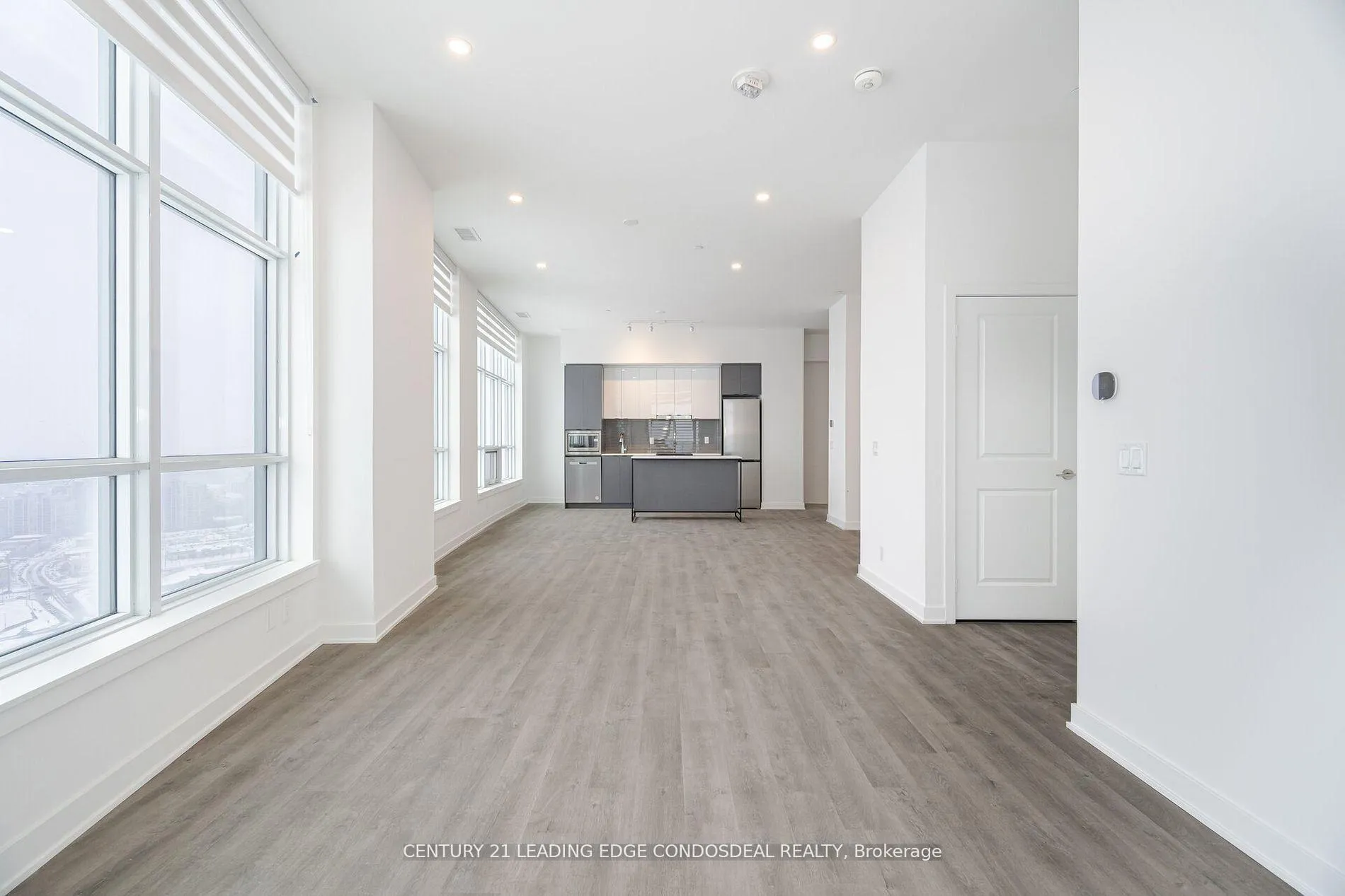 Photo 22 of Unit PH03, 30 Upper Mall Way, Vaughan, Brownridge — HOMEH