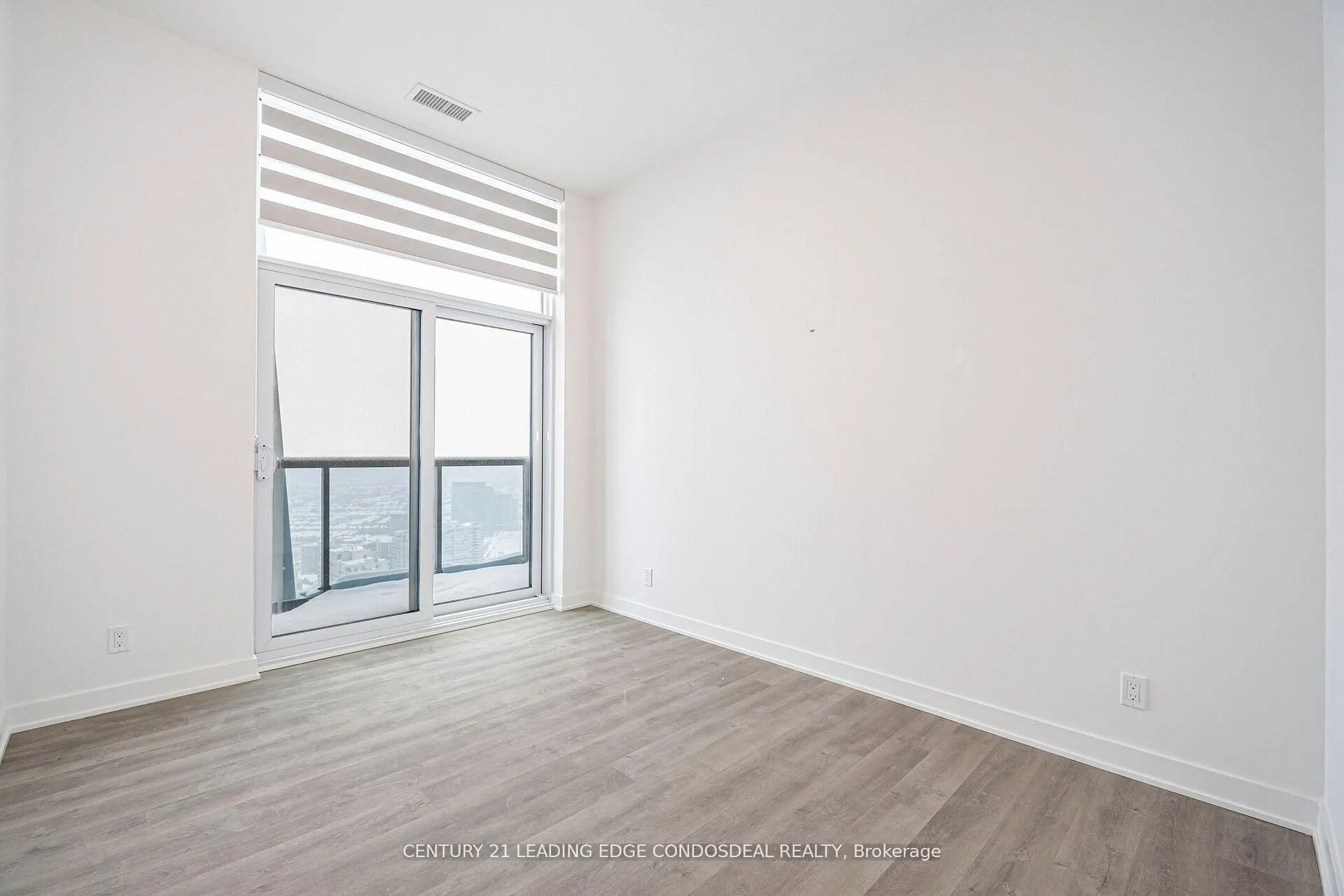Photo 25 of Unit PH03, 30 Upper Mall Way, Vaughan, Brownridge — HOMEH