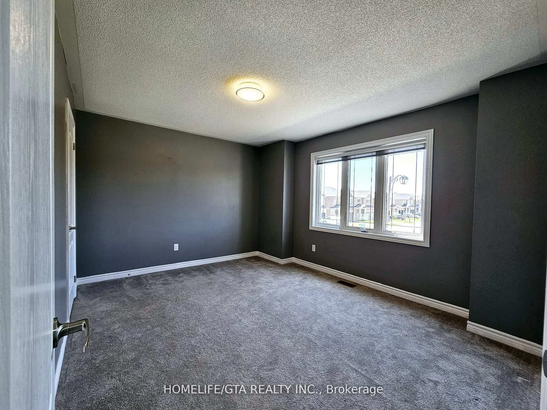 Photo 7 of 37 Butcher Street, Brock, Beaverton — HOMEH