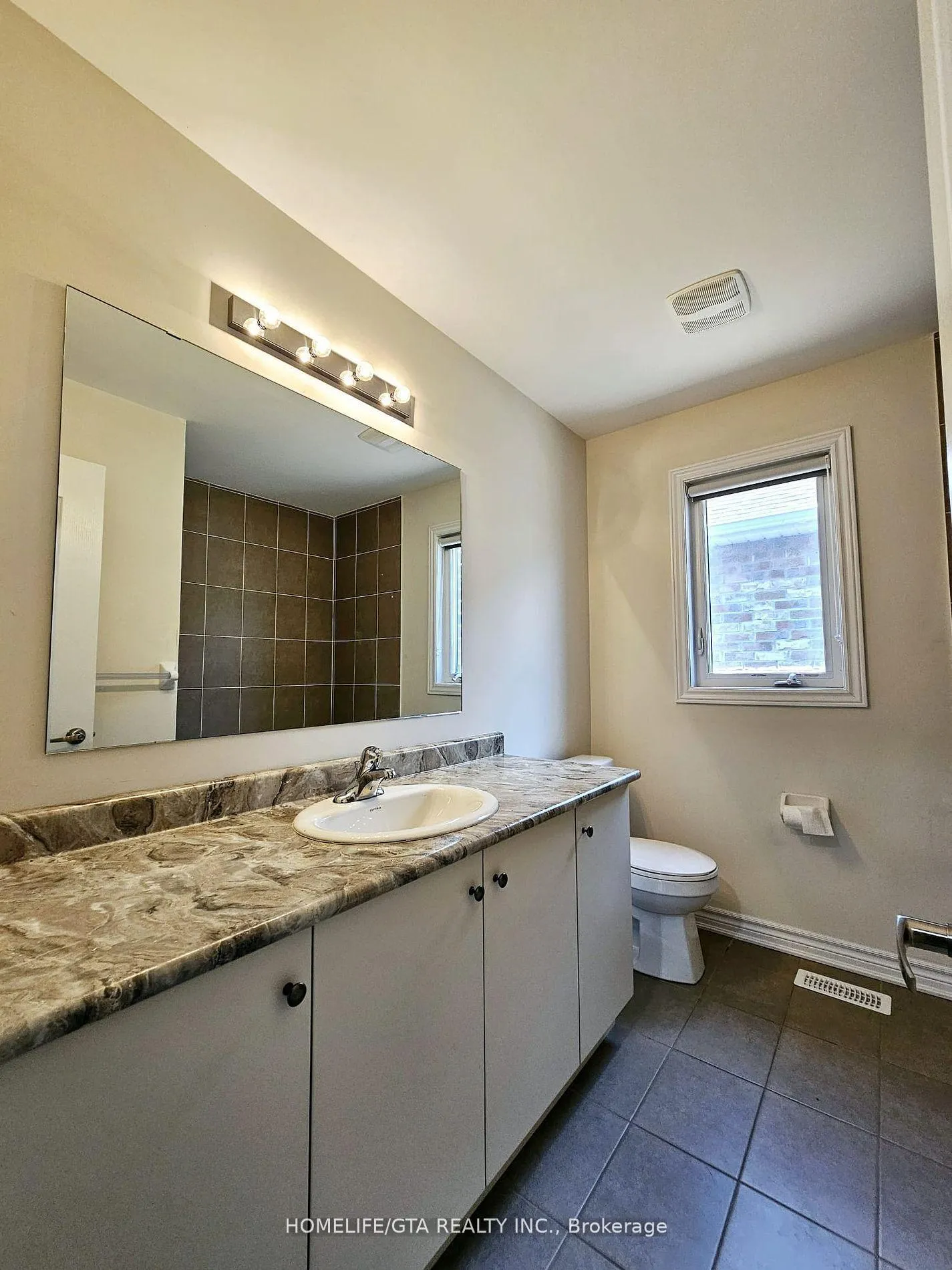 Photo 11 of 37 Butcher Street, Brock, Beaverton — HOMEH