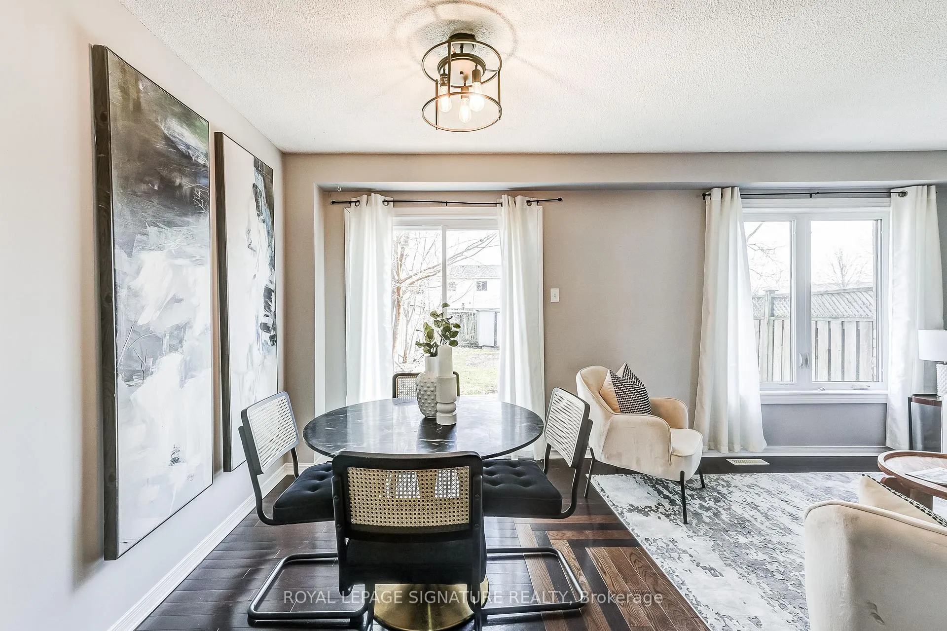 Photo 7 of 13 Hanning Court, Clarington, Bowmanville — HOMEH