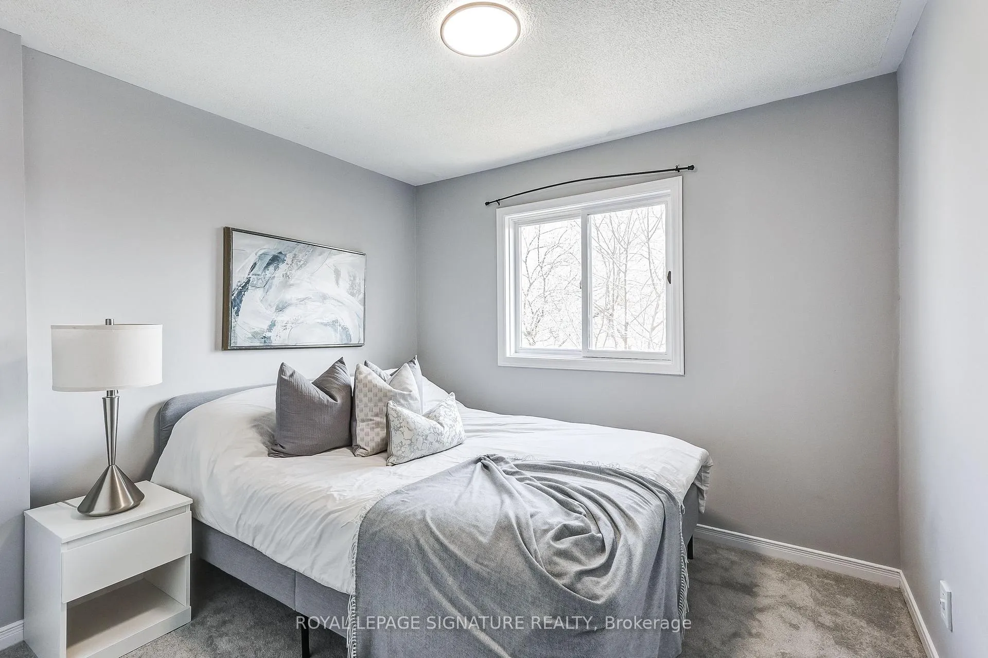 Photo 16 of 13 Hanning Court, Clarington, Bowmanville — HOMEH