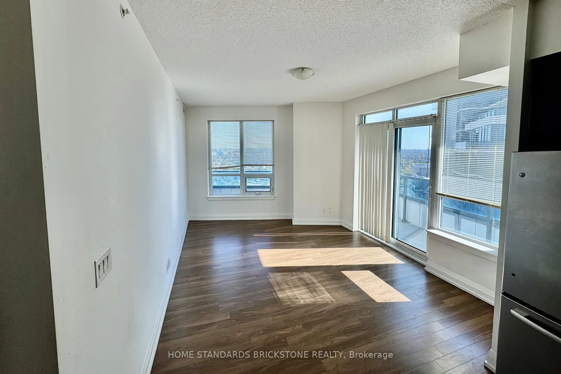 Photo 1 of Unit 2201, 7171 Yonge Street, Markham, Thornhill — HOMEH
