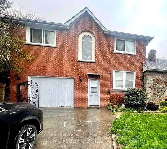Front of 2430 King Road