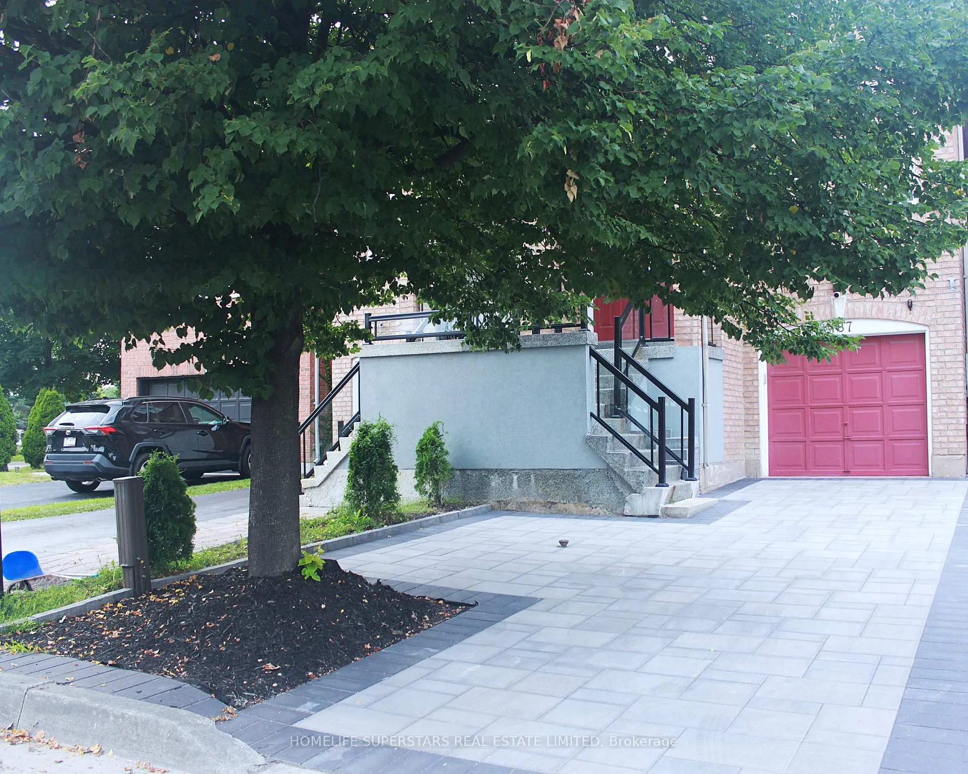 Front of 187 Sassafras Circle