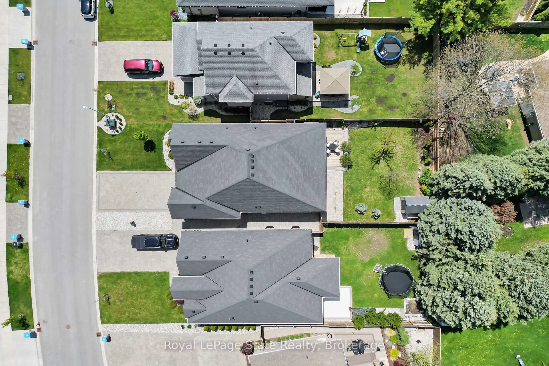 Photo 8 of 18 Kemp Crescent, Strathroy-Caradoc, NE — HOMEH