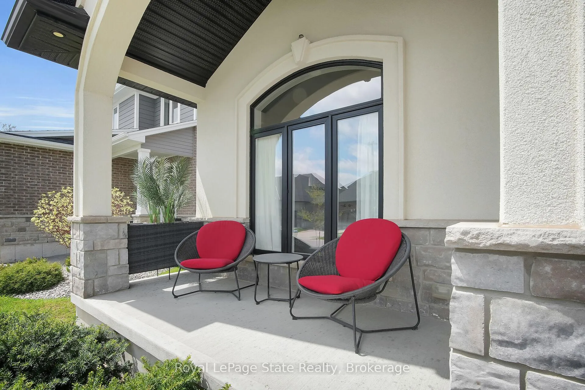 Photo 10 of 18 Kemp Crescent, Strathroy-Caradoc, NE — HOMEH