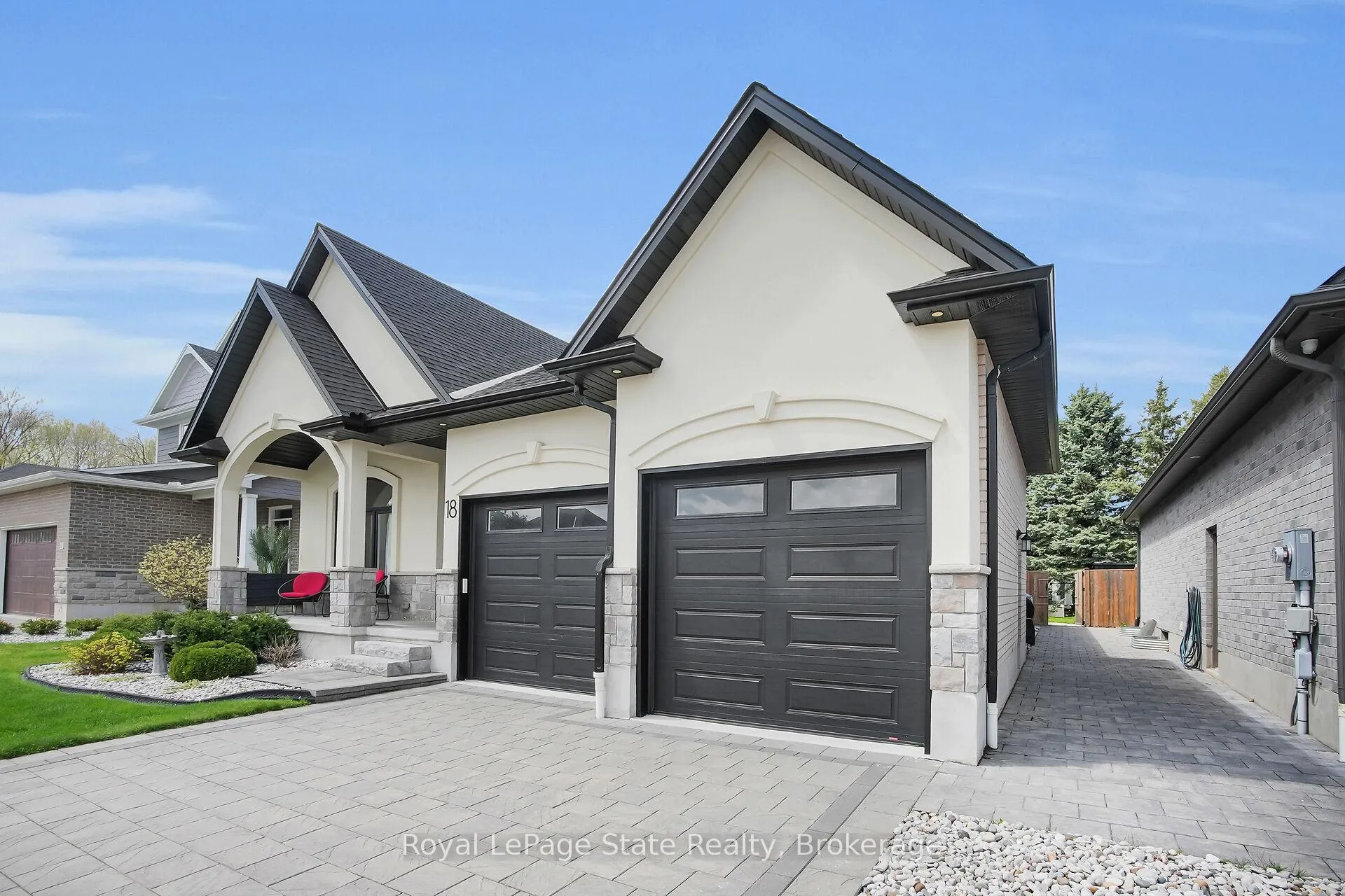 Photo 11 of 18 Kemp Crescent, Strathroy-Caradoc, NE — HOMEH