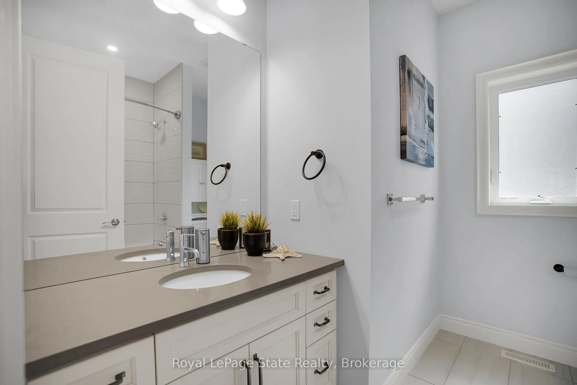 Photo 18 of 18 Kemp Crescent, Strathroy-Caradoc, NE — HOMEH