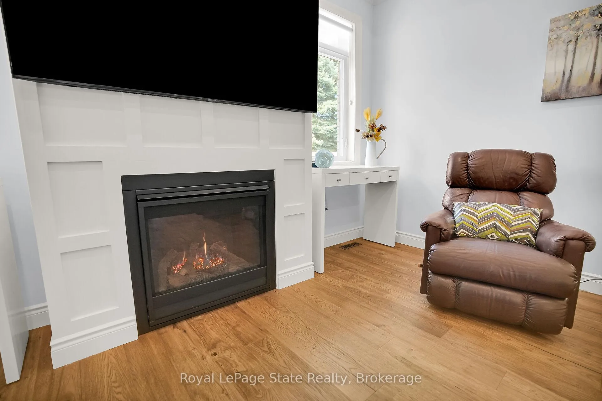 Photo 23 of 18 Kemp Crescent, Strathroy-Caradoc, NE — HOMEH