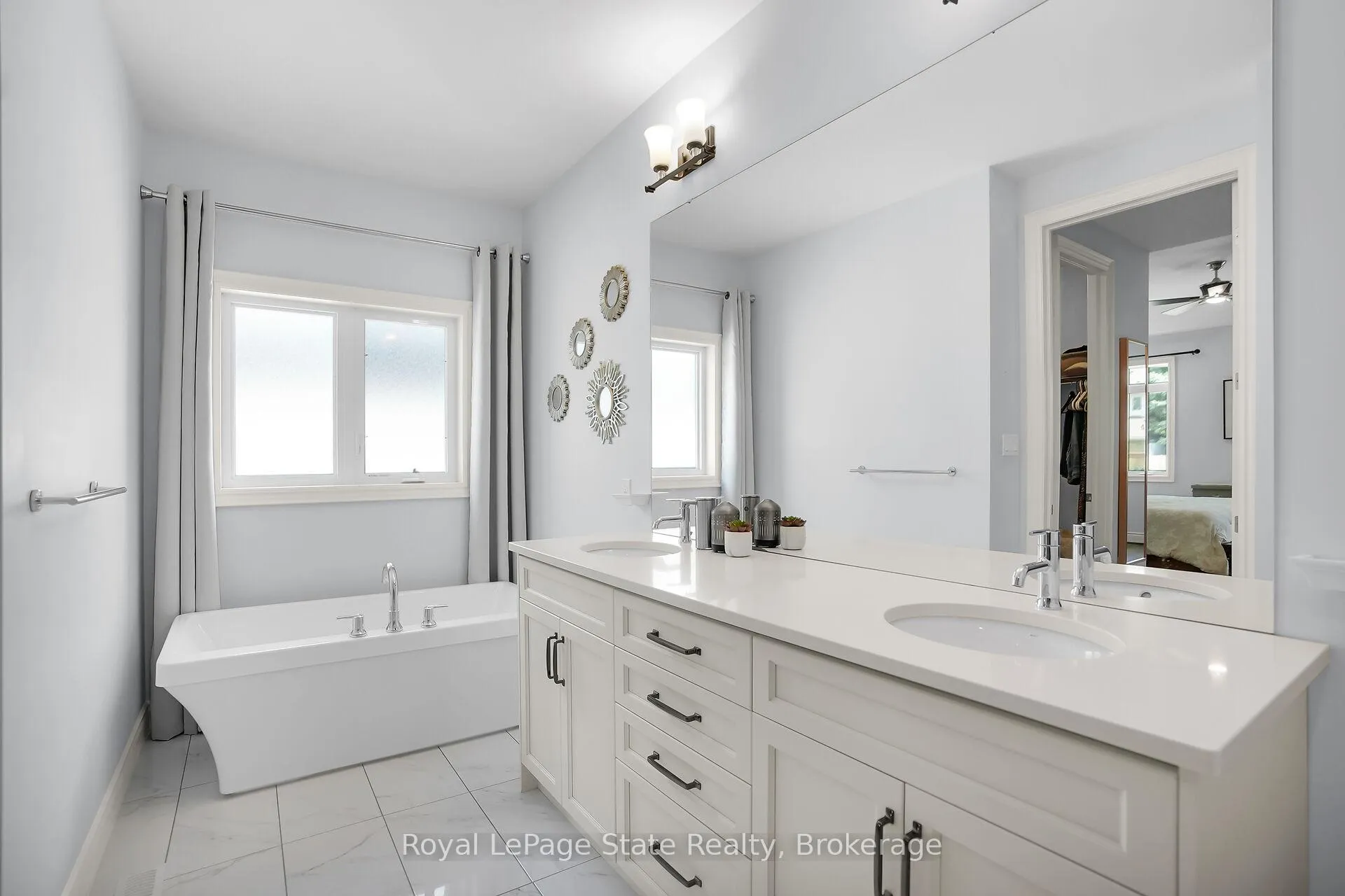 Photo 32 of 18 Kemp Crescent, Strathroy-Caradoc, NE — HOMEH