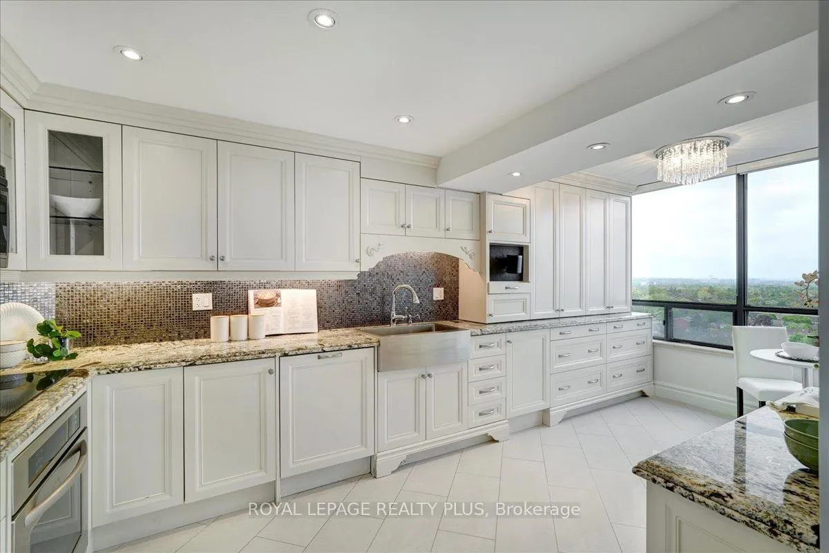 Photo 23 of Unit 1510, 7440 Bathurst Street, Vaughan, Brownridge — HOMEH