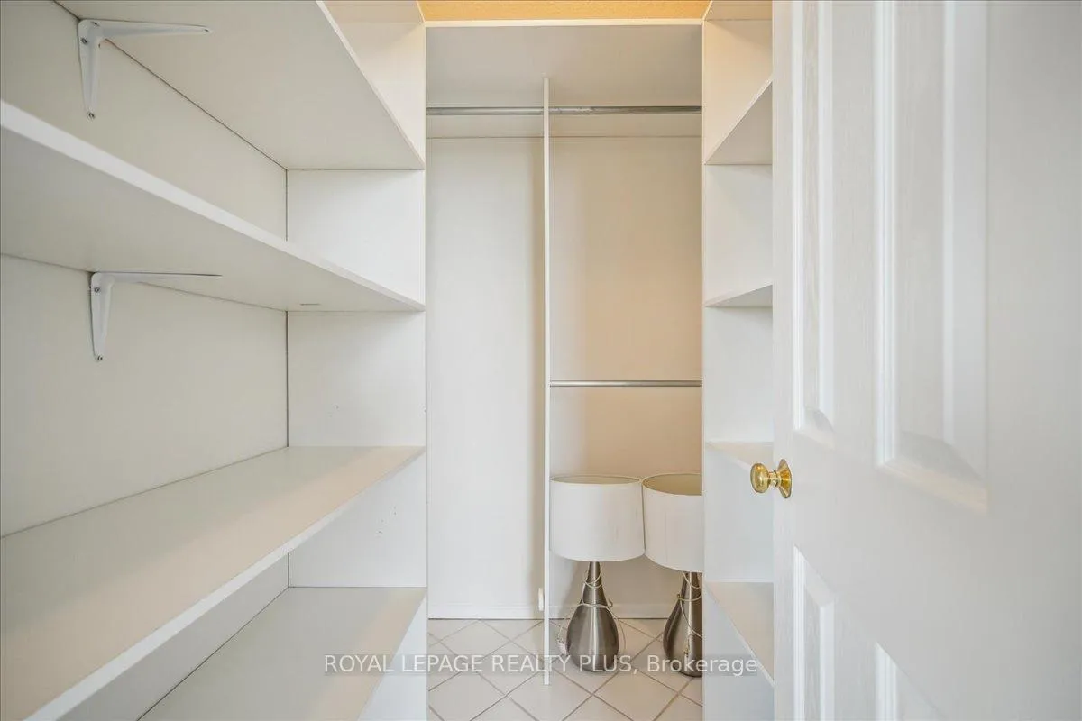 Photo 32 of Unit 1510, 7440 Bathurst Street, Vaughan, Brownridge — HOMEH