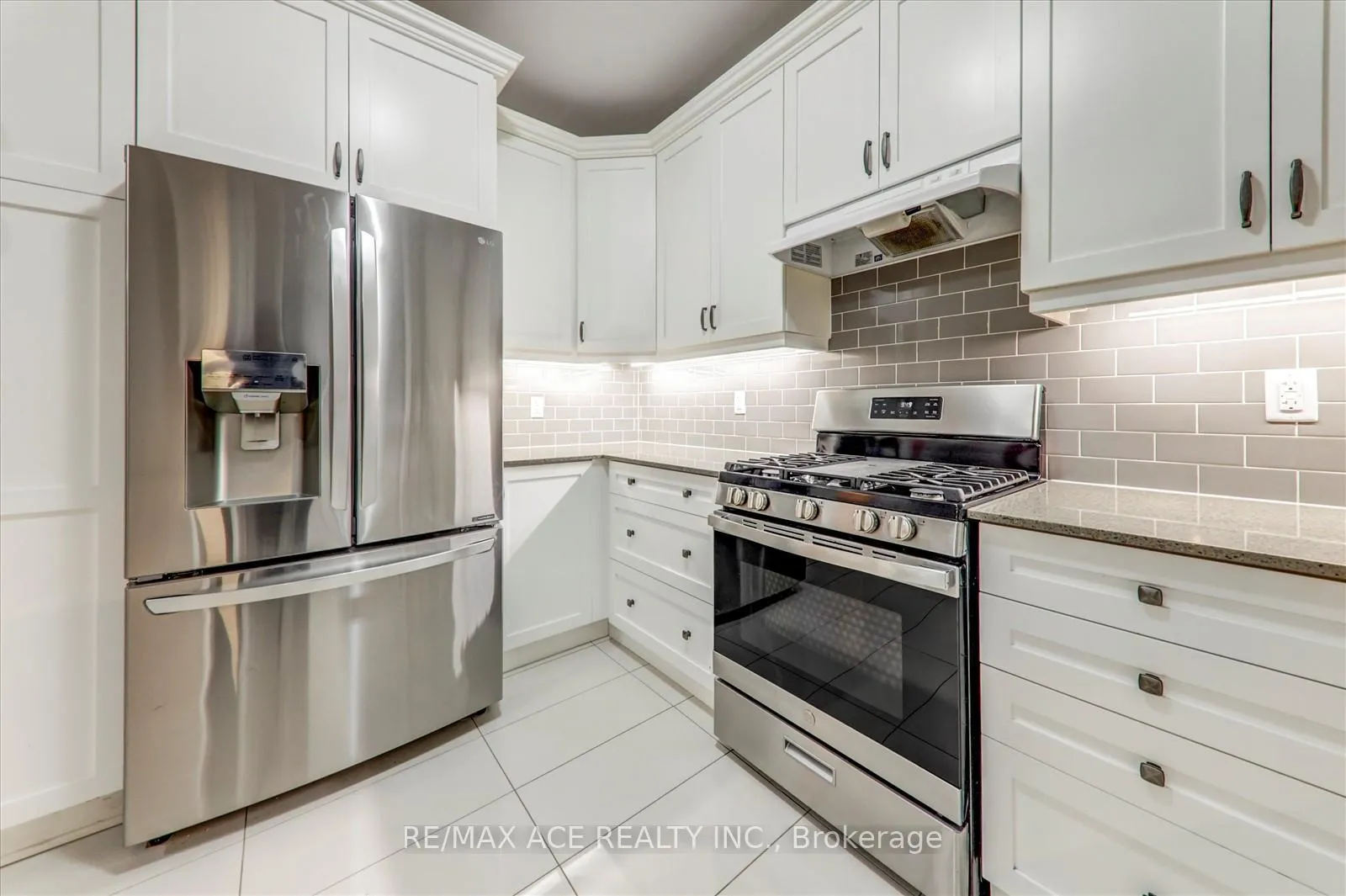 Photo 15 of 27 McCaskell Street, Brock, Beaverton — HOMEH