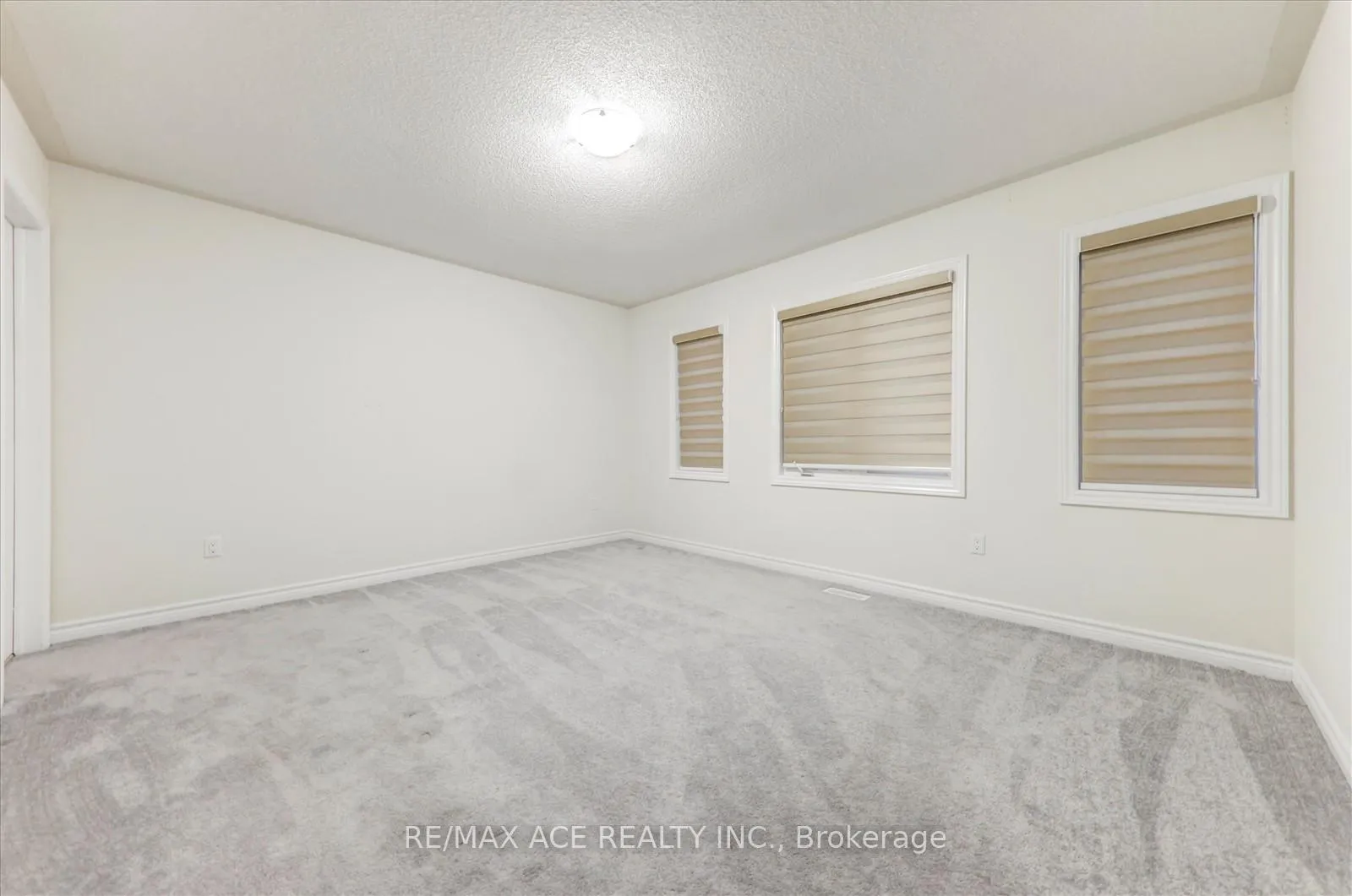 Photo 28 of 27 McCaskell Street, Brock, Beaverton — HOMEH