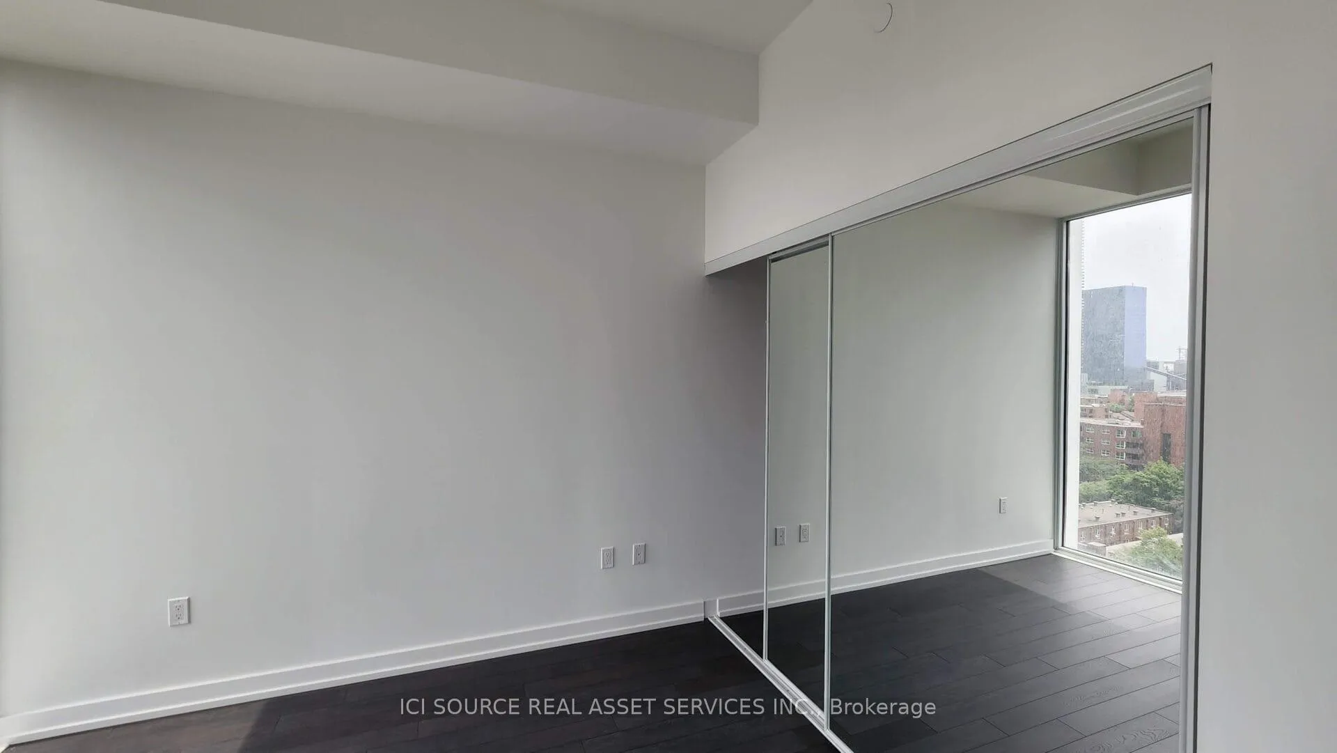 Photo 10 of Unit 1001, 158 Front Street E, Toronto, Moss Park — HOMEH