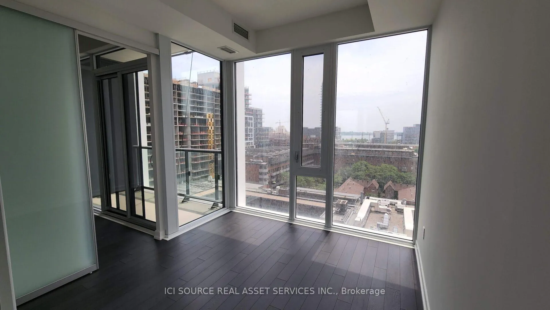 Photo 11 of Unit 1001, 158 Front Street E, Toronto, Moss Park — HOMEH