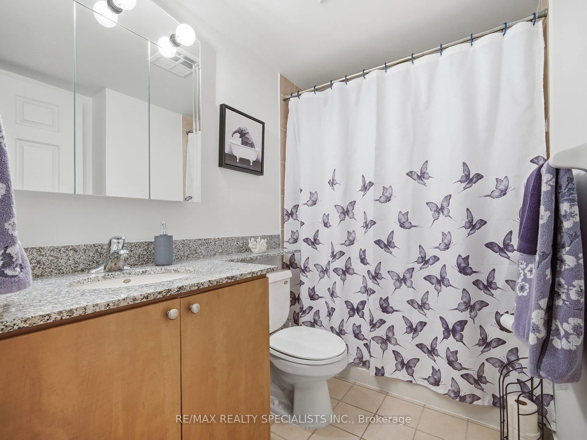 Photo 10 of Unit 202, 55 Via Rosedale, Brampton, Sandringham-Wellington — HOMEH