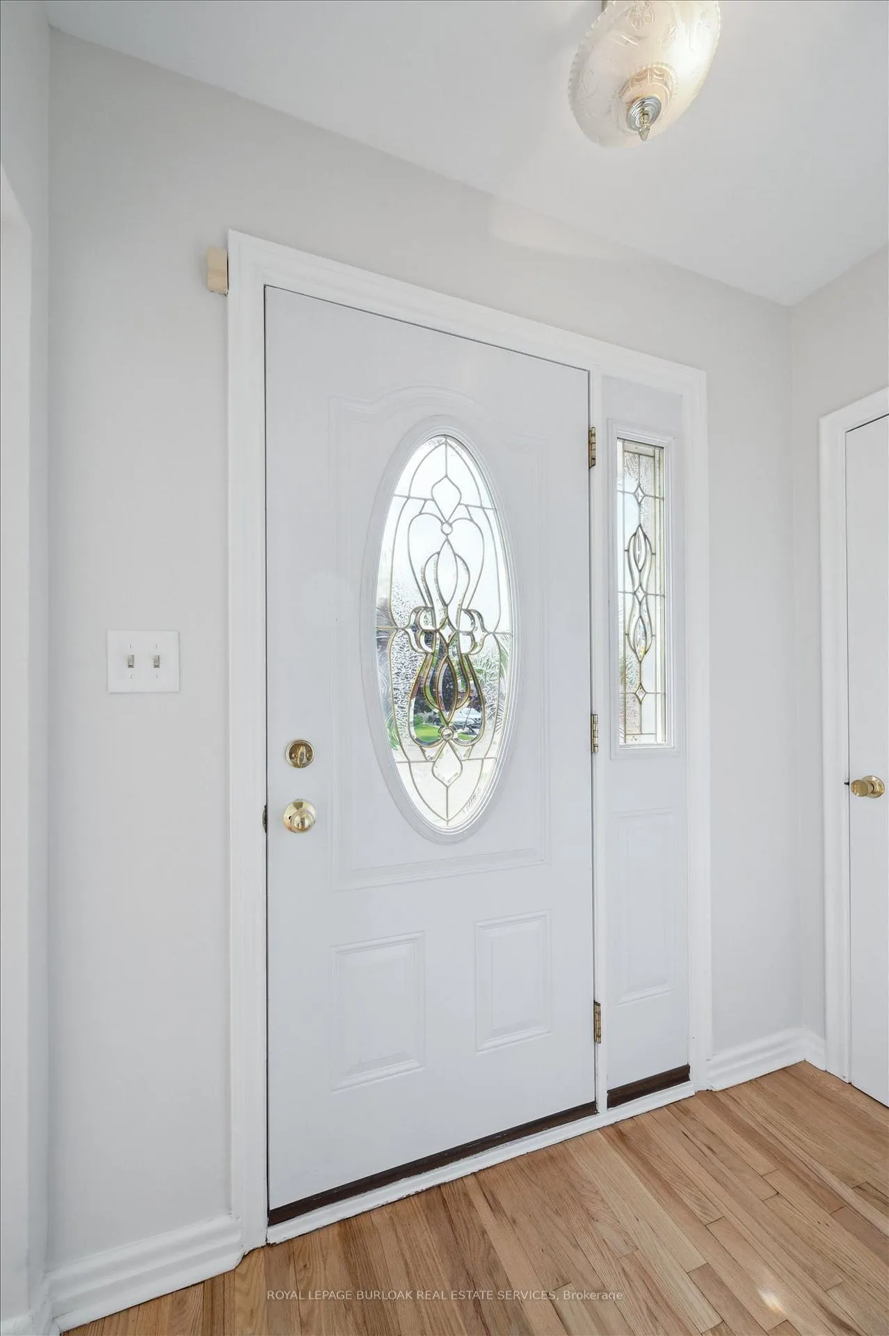 Photo 7 of 2237 Joyce Street, Burlington, Brant — HOMEH