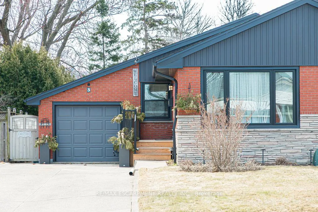 Photo 2 of 3 Pleasant Avenue, Hamilton, Stoney Creek — HOMEH