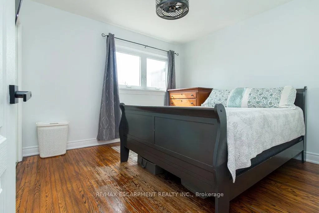 Photo 22 of 3 Pleasant Avenue, Hamilton, Stoney Creek — HOMEH
