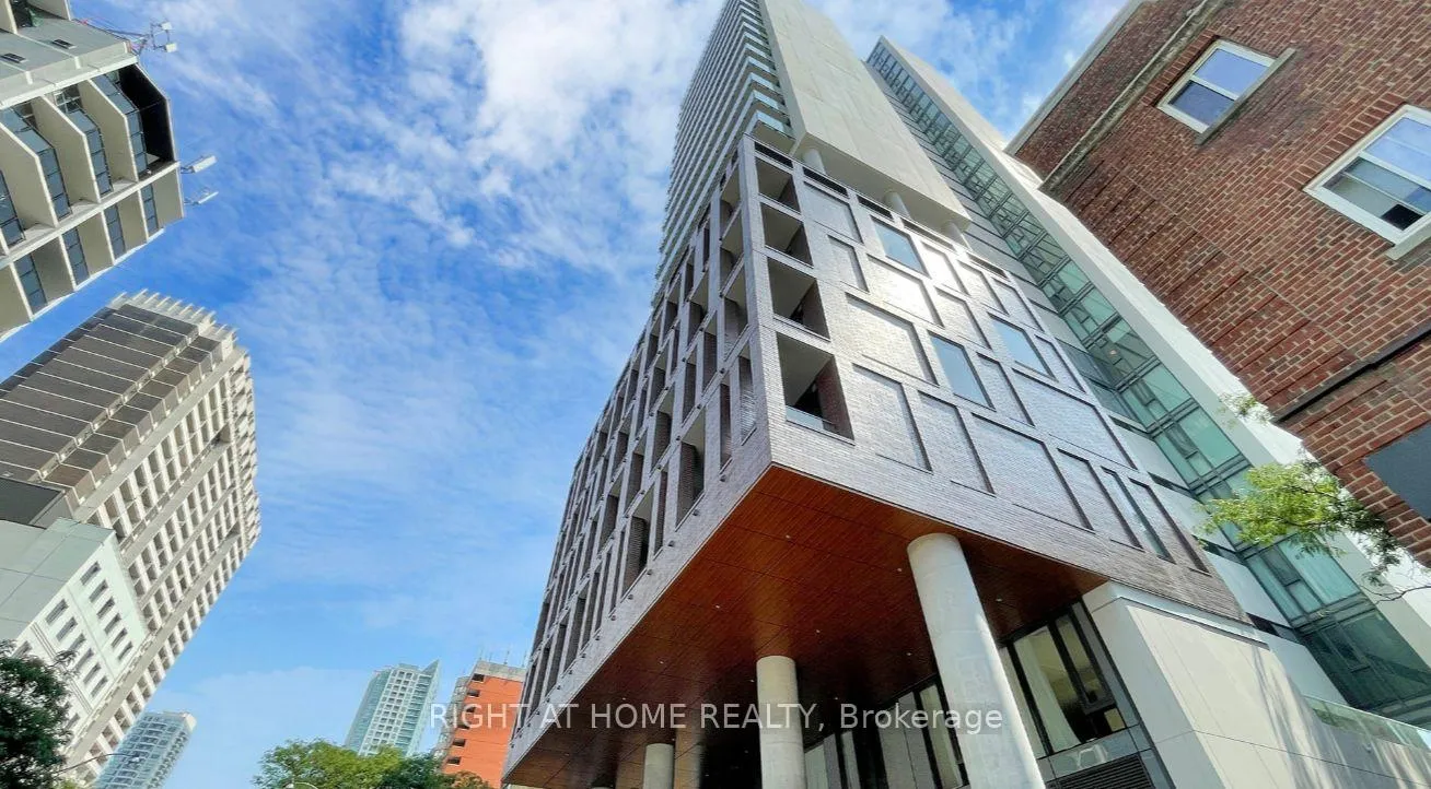Front of Unit 607, 81 Wellesley Street E