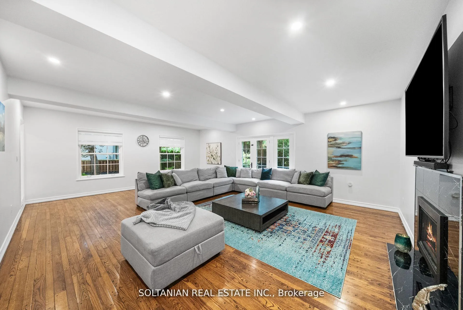 Photo 1 of 24 Laureleaf Road, Markham, Bayview Glen — HOMEH