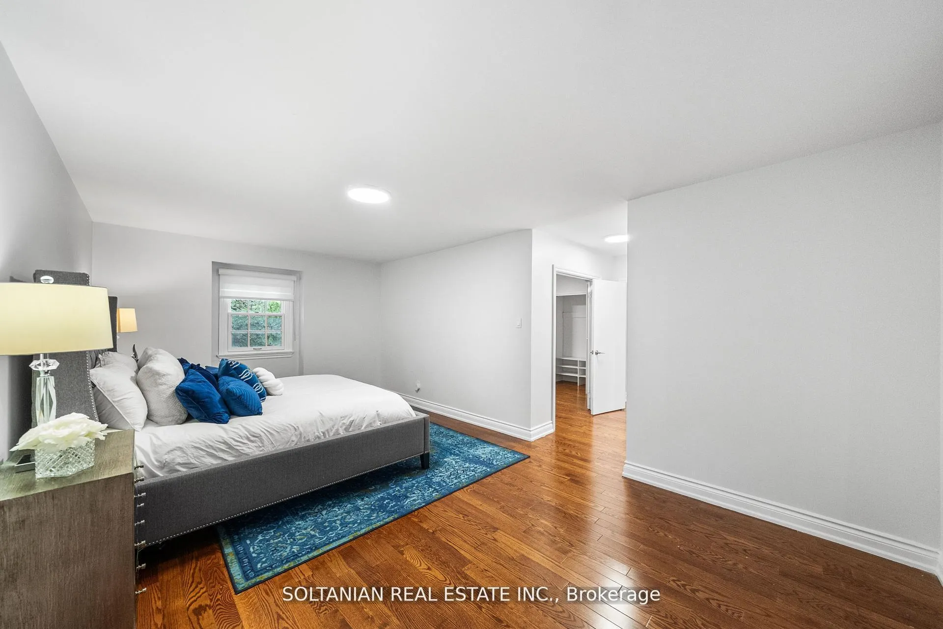 Photo 29 of 24 Laureleaf Road, Markham, Bayview Glen — HOMEH