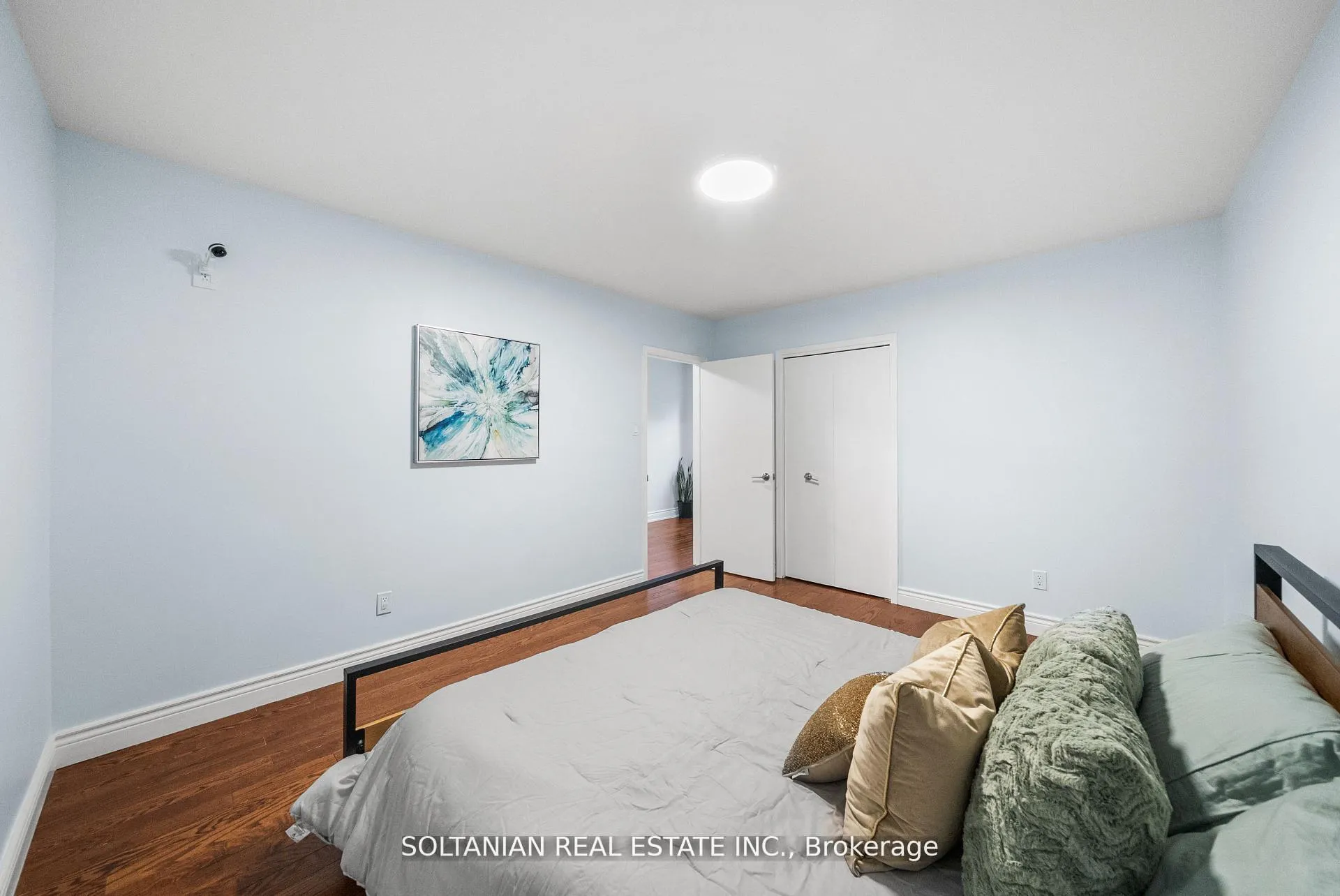 Photo 37 of 24 Laureleaf Road, Markham, Bayview Glen — HOMEH