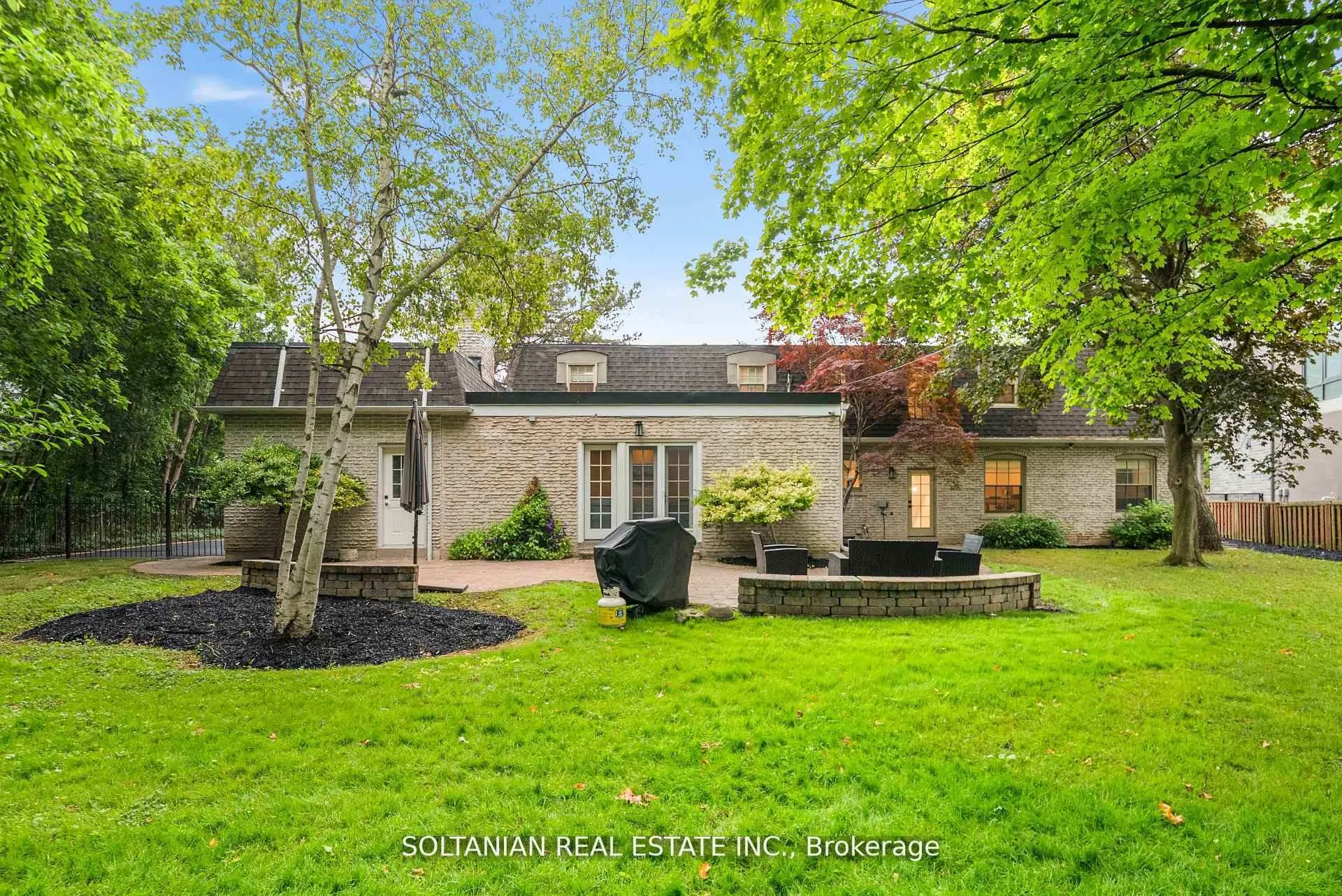 Photo 44 of 24 Laureleaf Road, Markham, Bayview Glen — HOMEH