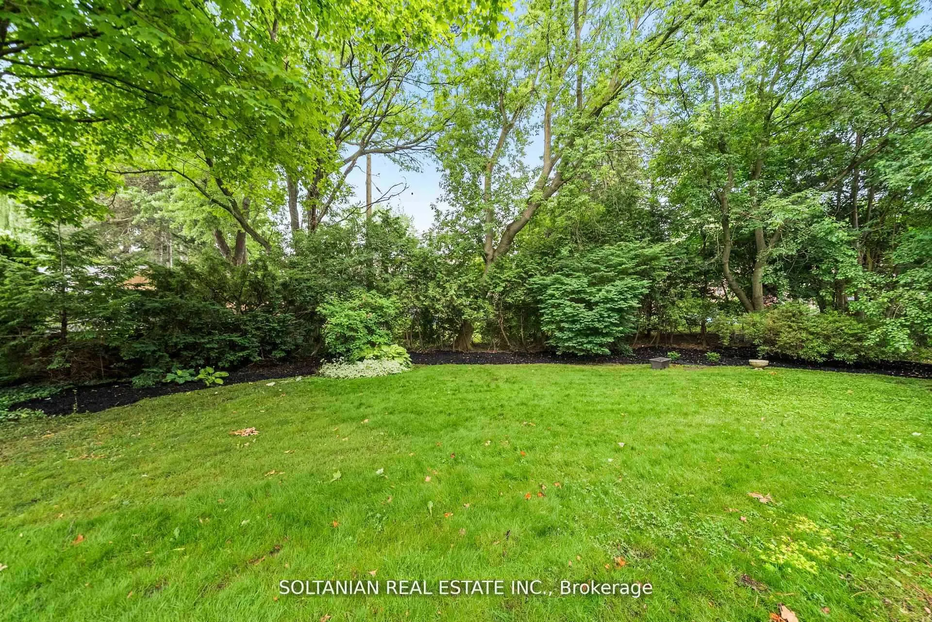 Photo 48 of 24 Laureleaf Road, Markham, Bayview Glen — HOMEH