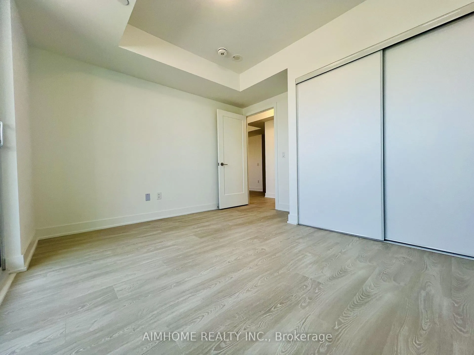 Photo 12 of Unit 1003, 2545 Simcoe Street N, Oshawa, Windfields — HOMEH