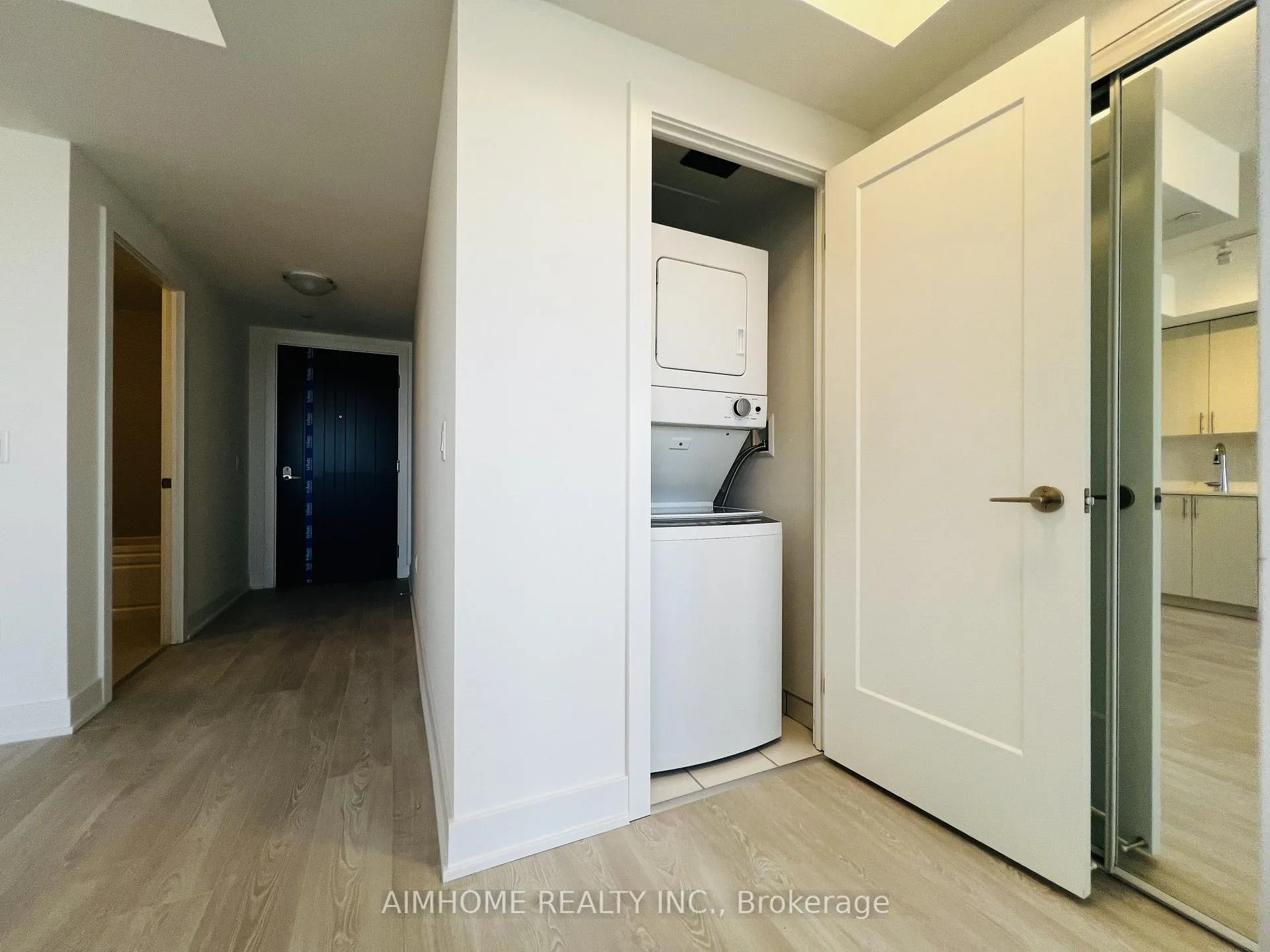 Photo 16 of Unit 1003, 2545 Simcoe Street N, Oshawa, Windfields — HOMEH