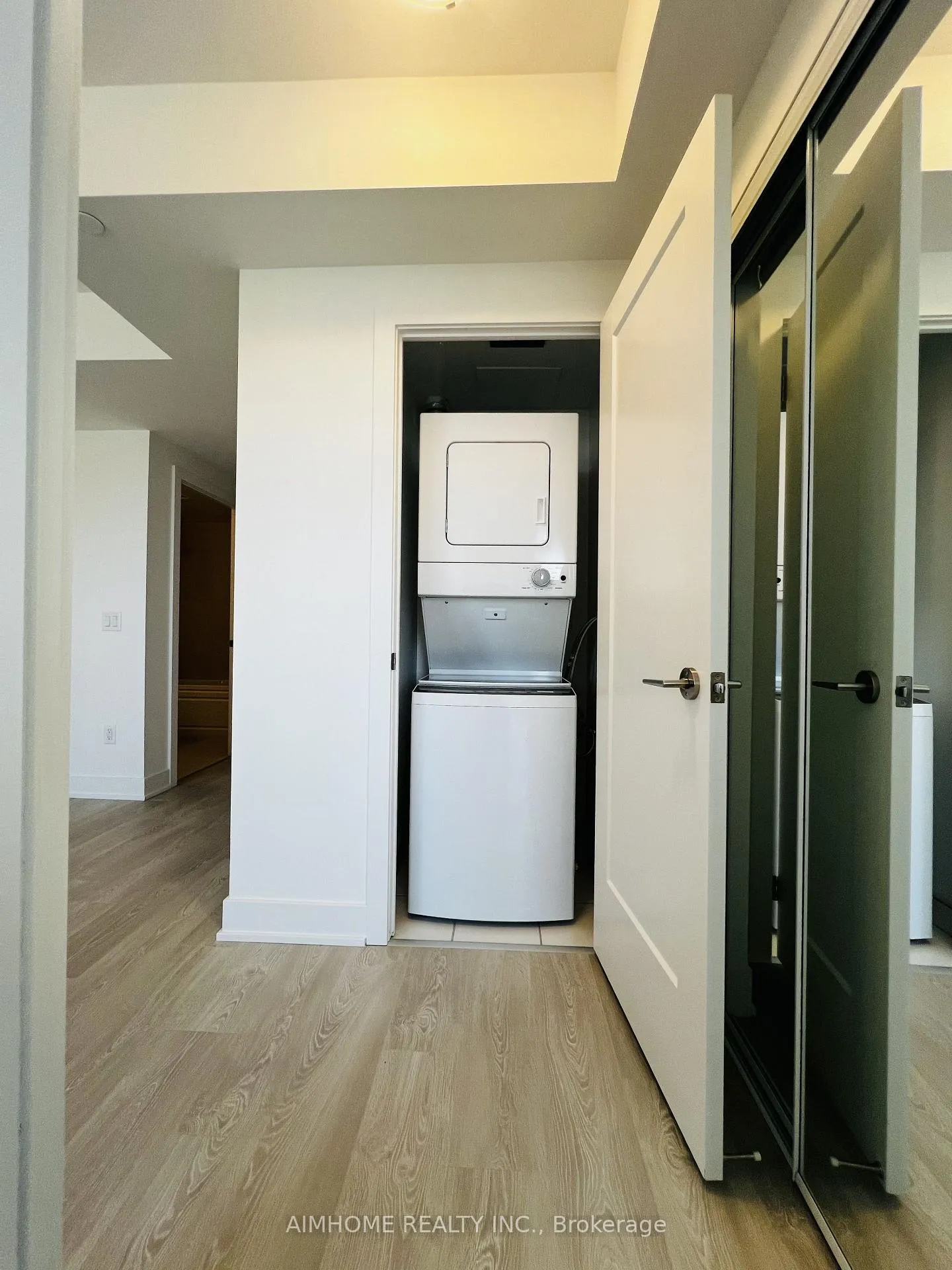 Photo 17 of Unit 1003, 2545 Simcoe Street N, Oshawa, Windfields — HOMEH