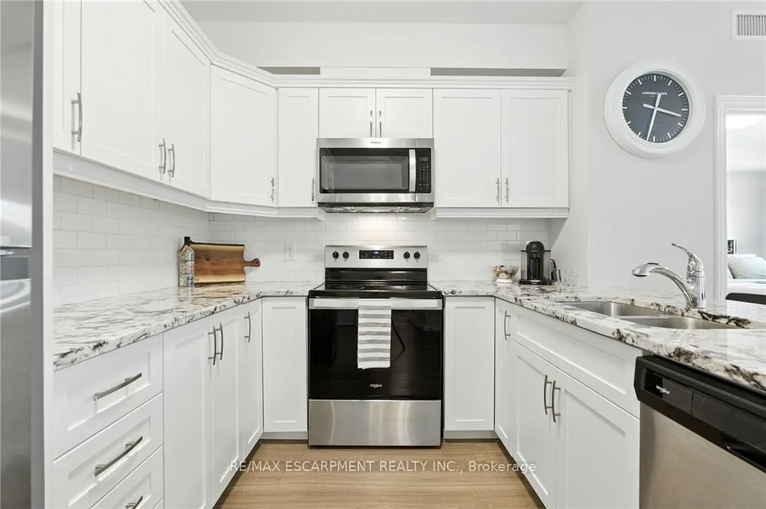 Photo 13 of Unit 211, 2605 Binbrook Road, Hamilton, Binbrook — HOMEH