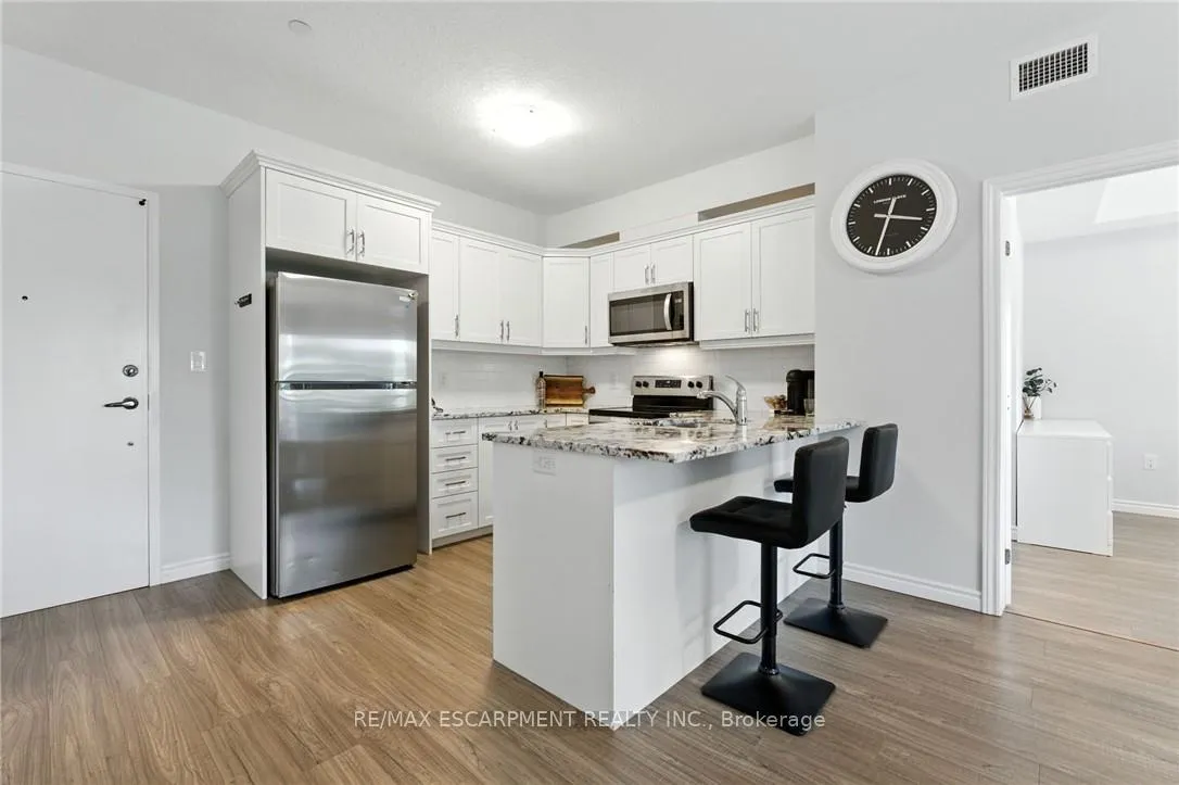 Photo 14 of Unit 211, 2605 Binbrook Road, Hamilton, Binbrook — HOMEH