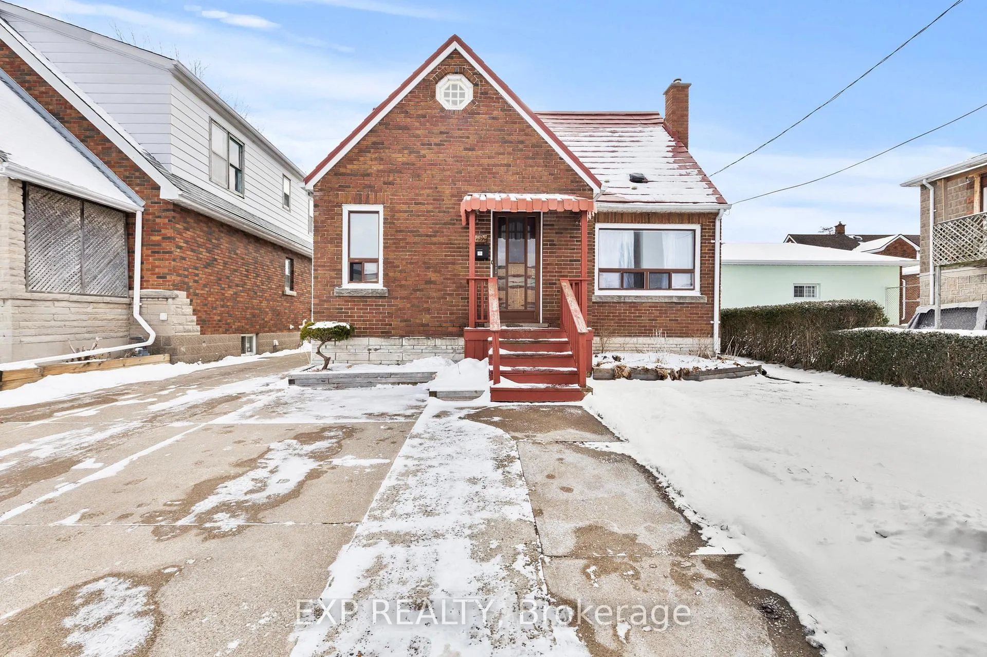 Photo 2 of 5692 North Street, Niagara Falls, Hospital — HOMEH