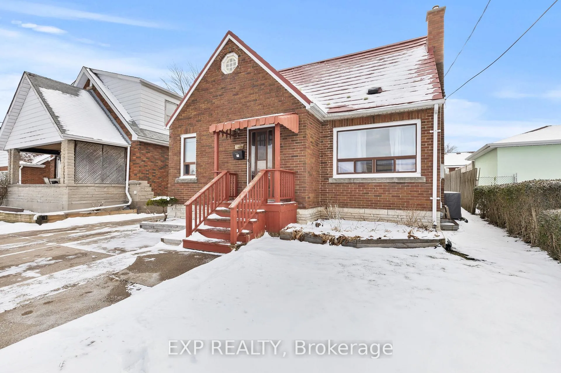 Photo 3 of 5692 North Street, Niagara Falls, Hospital — HOMEH