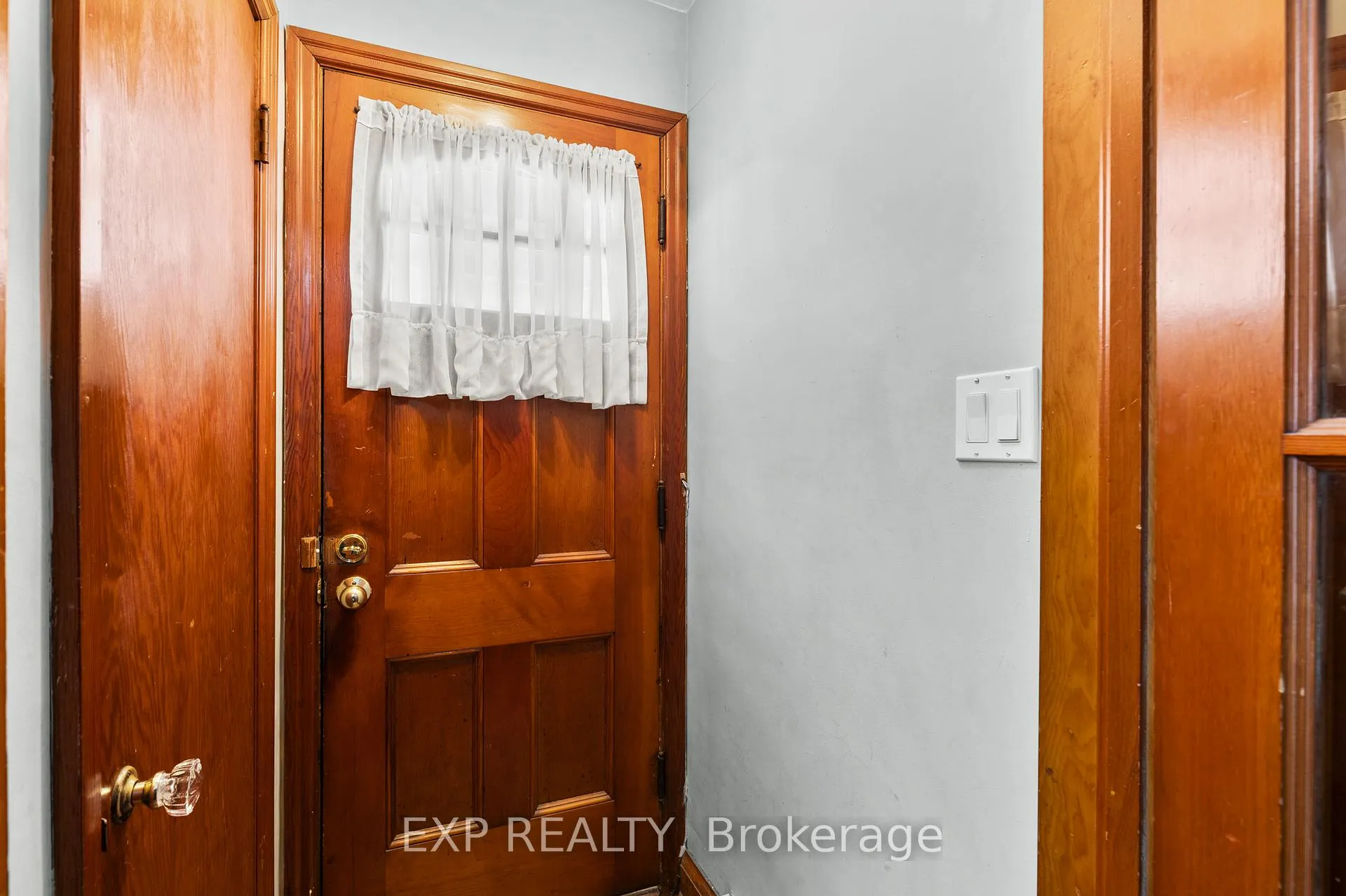 Photo 5 of 5692 North Street, Niagara Falls, Hospital — HOMEH